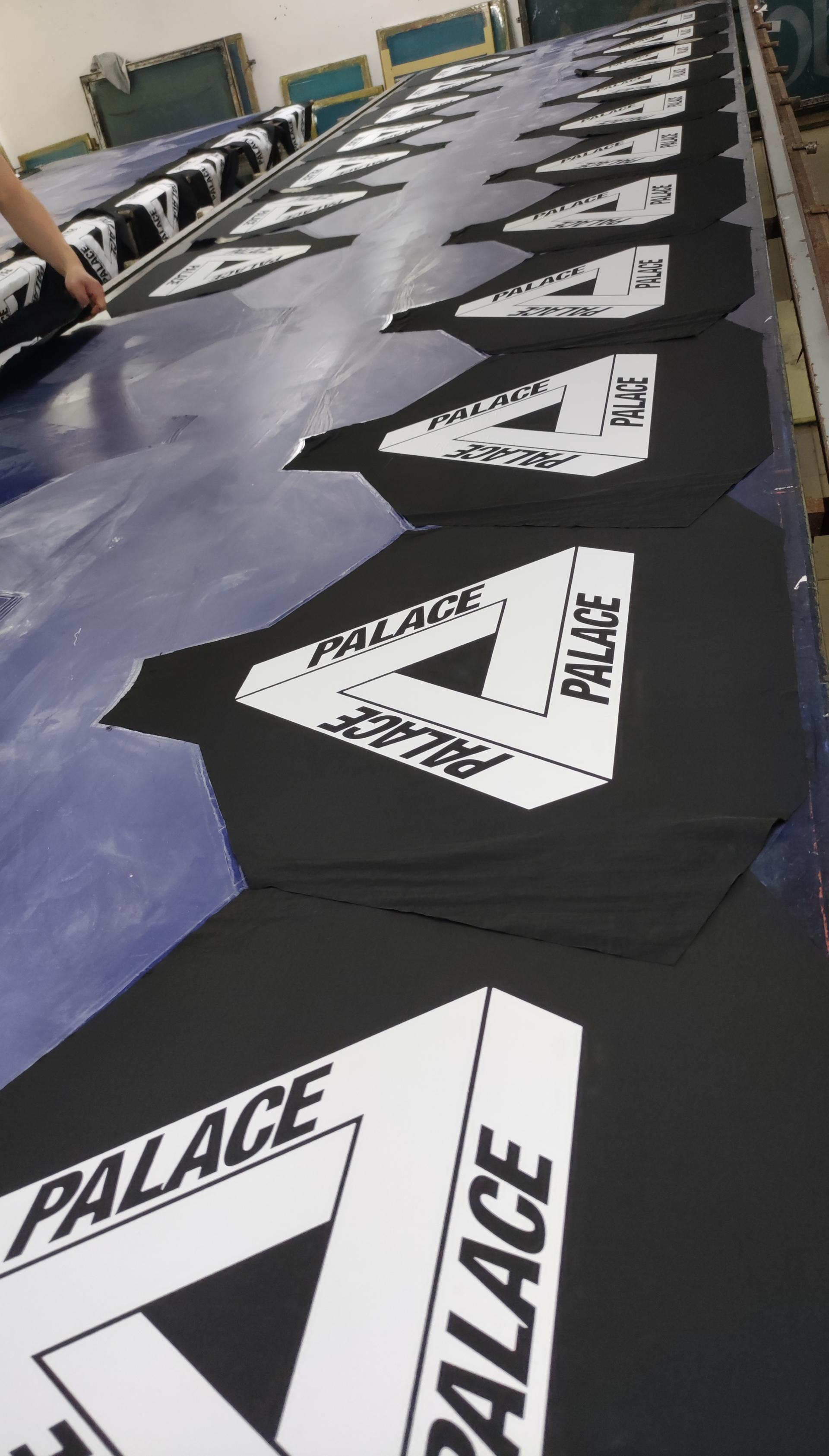 팔라스 홀스파워 크루넥 블랙