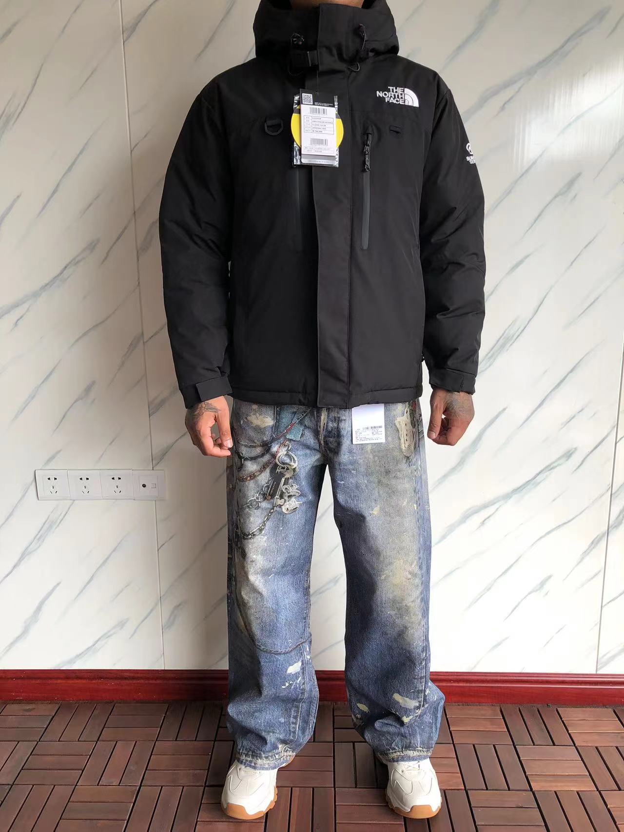 DOWN JACKET 02481803(im 185cm 85kg i wear size M in the photo)