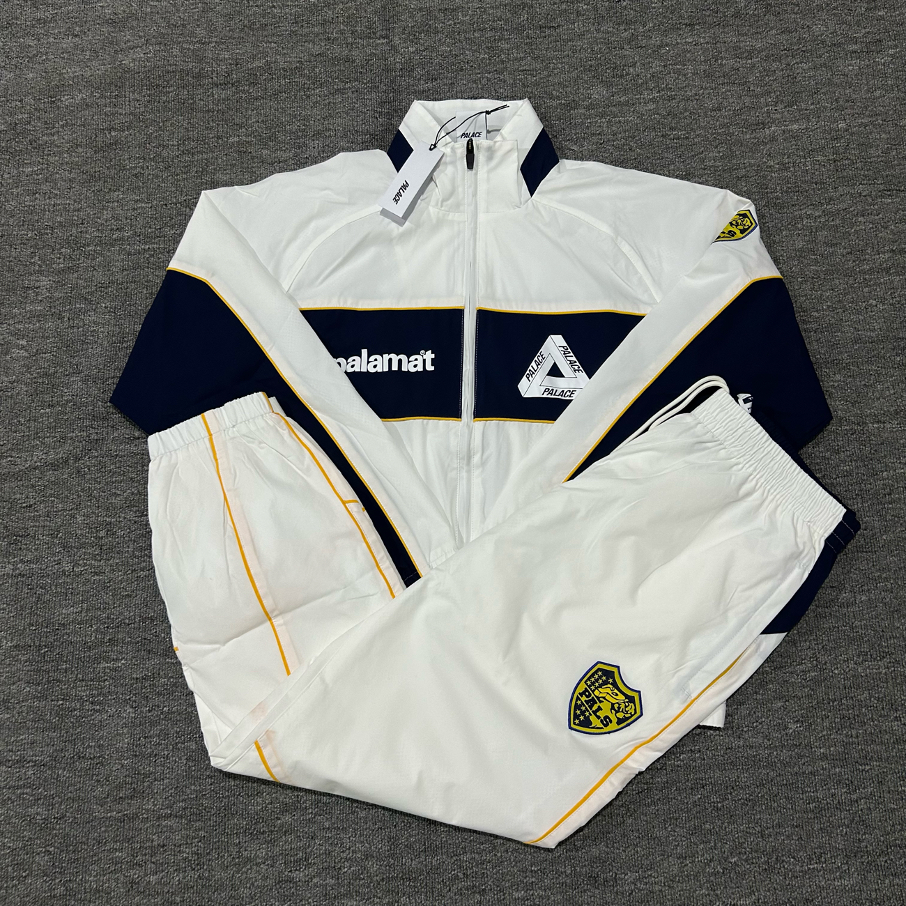 Palace Palamat Shell Jacket White - 24FW 