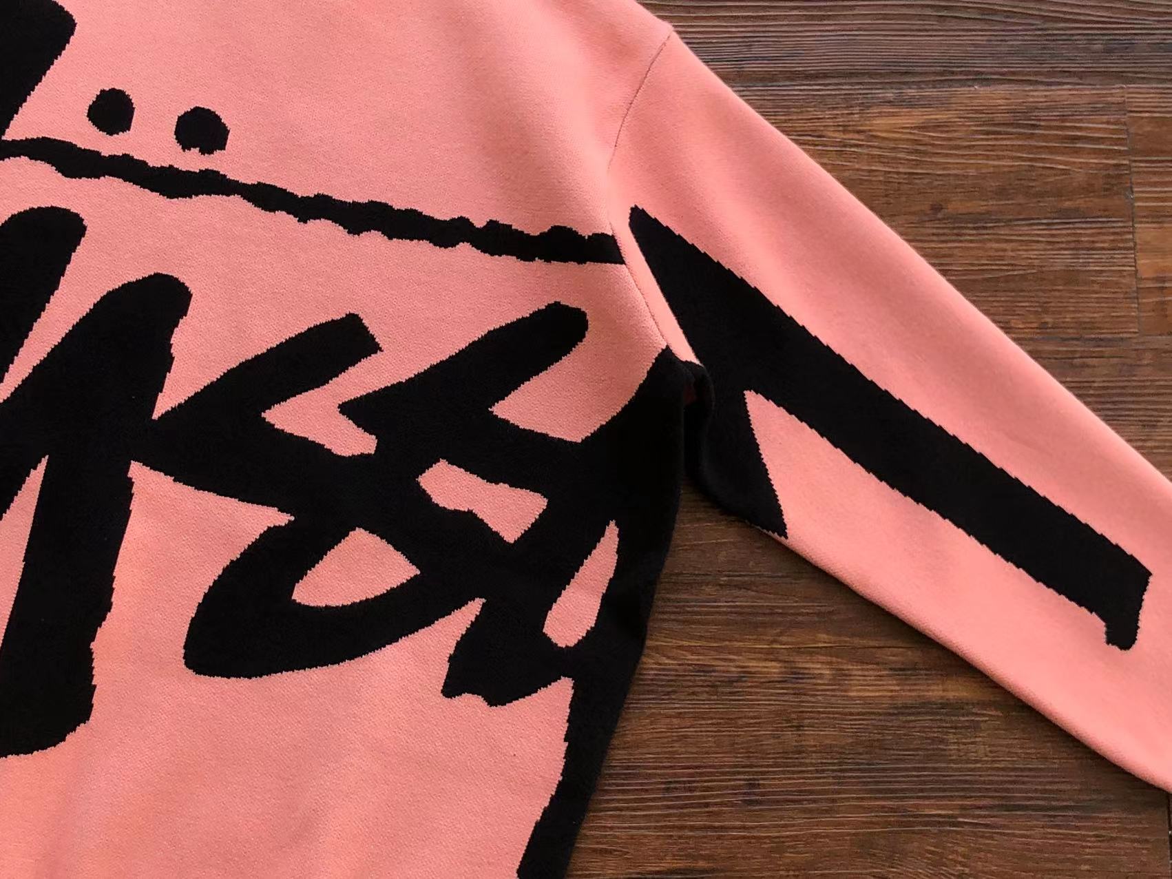 스투시 스탁 스웨터 핑크