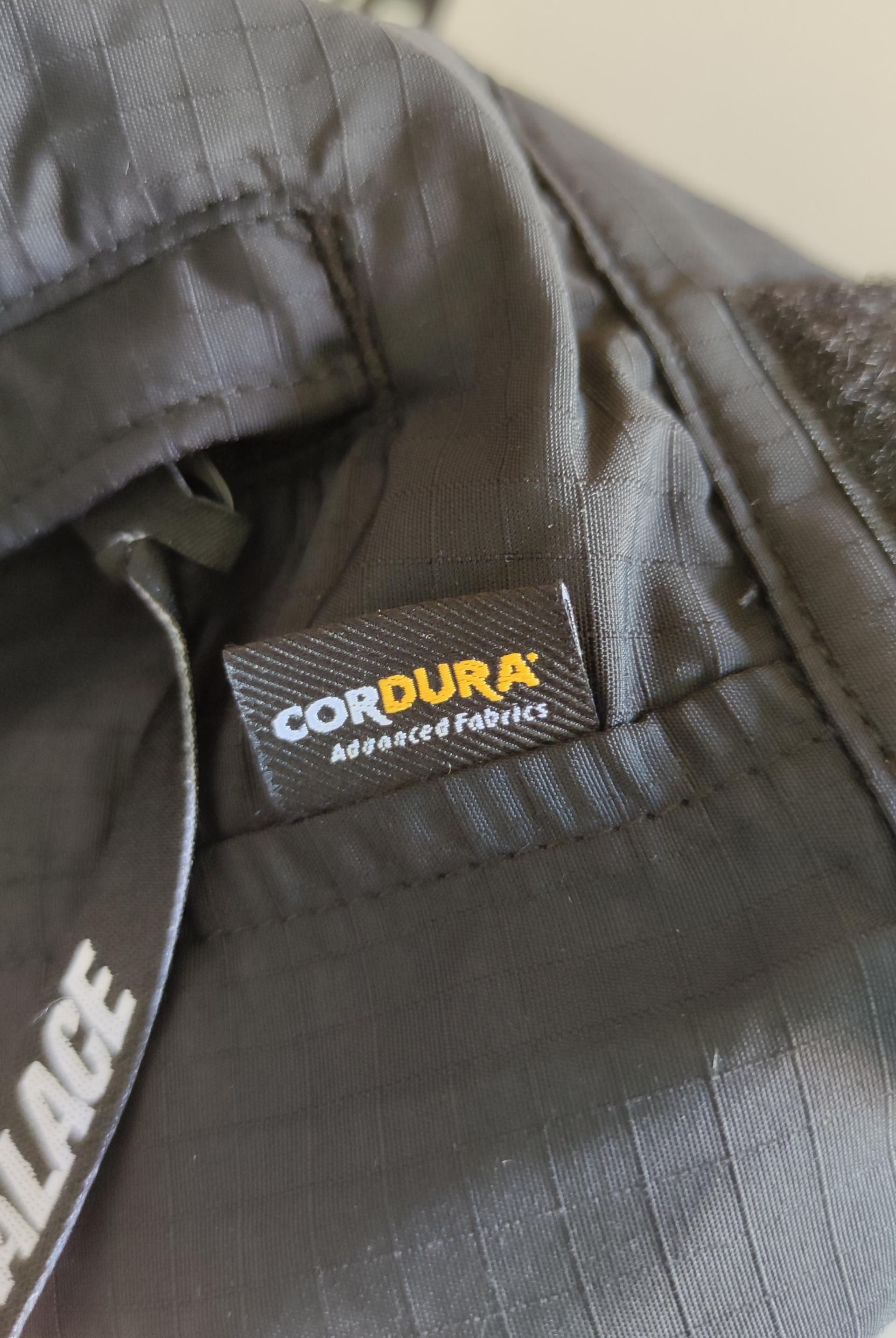 팔라스 코듀라 레플