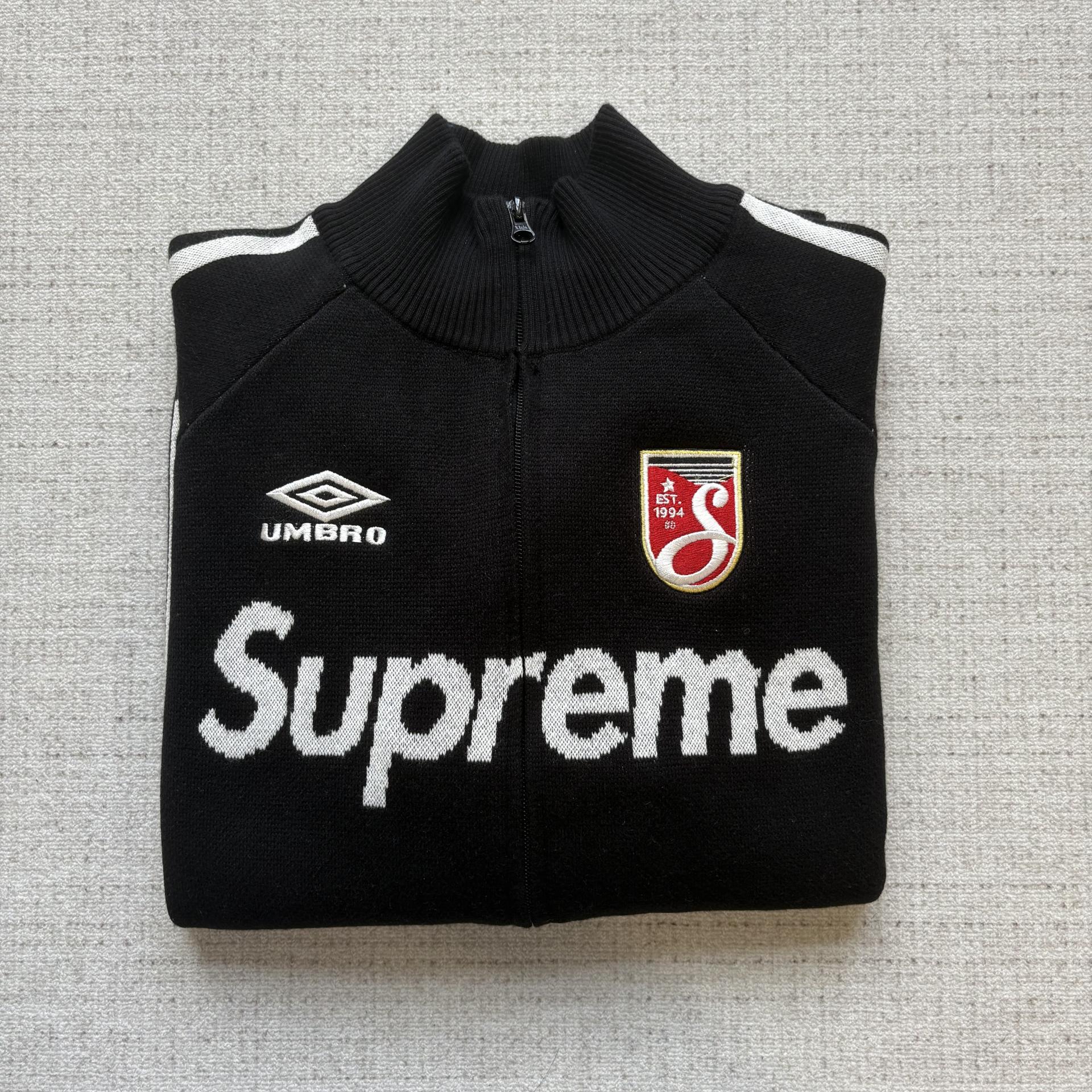 Sup Umb*o knit sweater