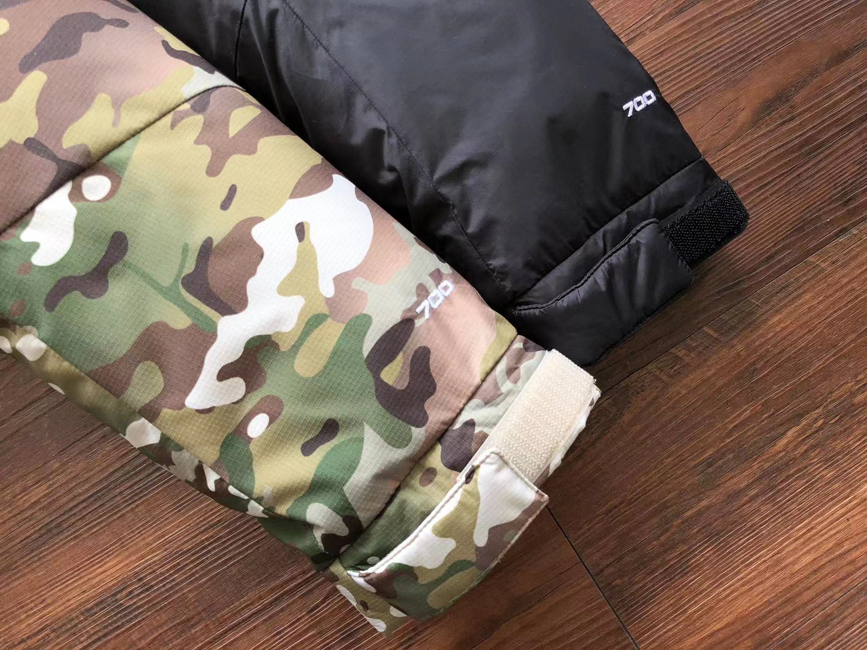 슈프림 x 노스페이스