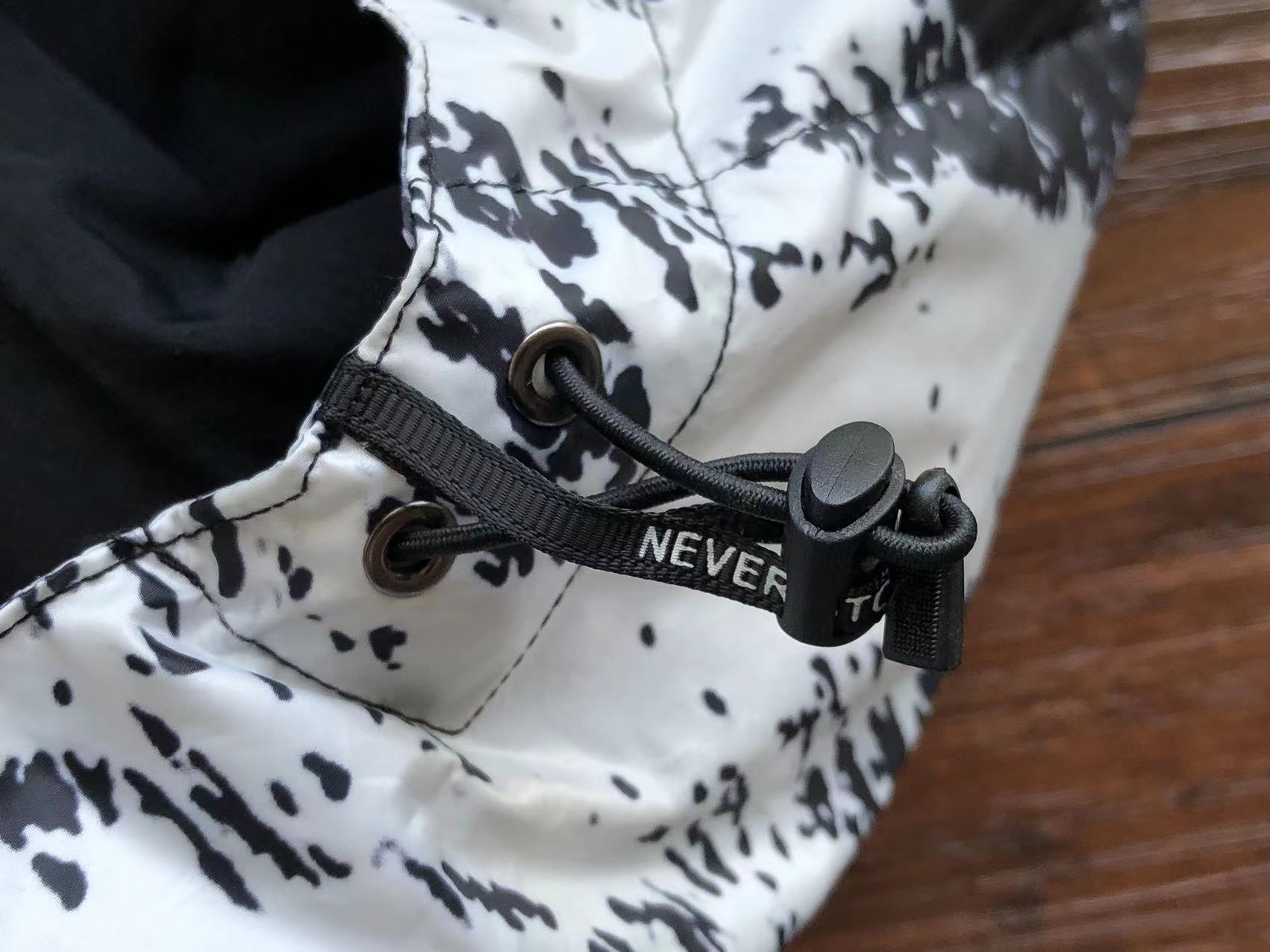 슈프림 x 노스페이스 레플리카