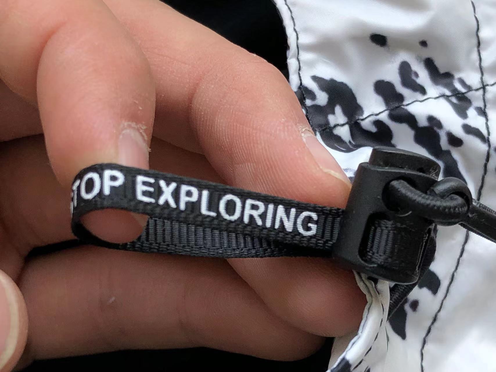 슈프림 x 노스페이스 레플리카