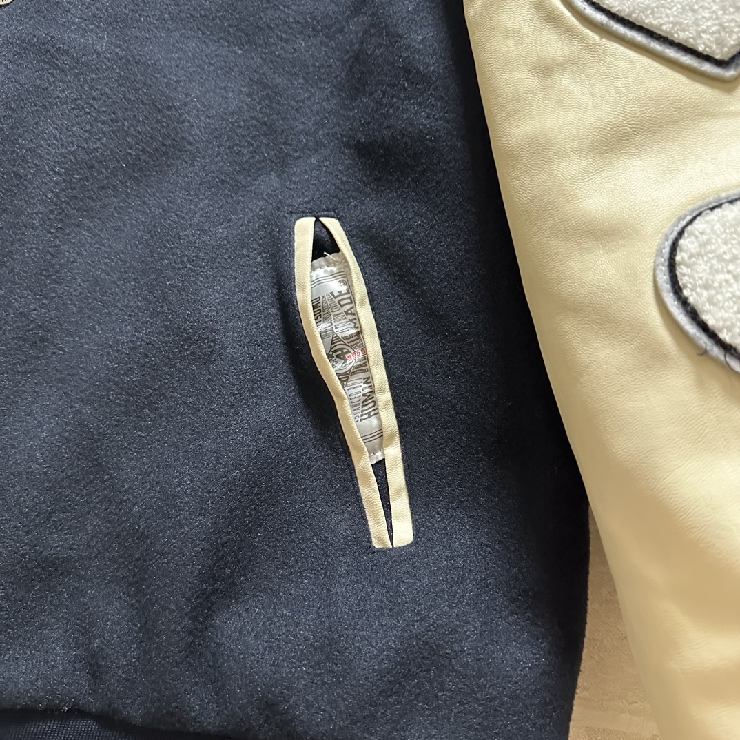 휴먼 메이드 바시티 자켓