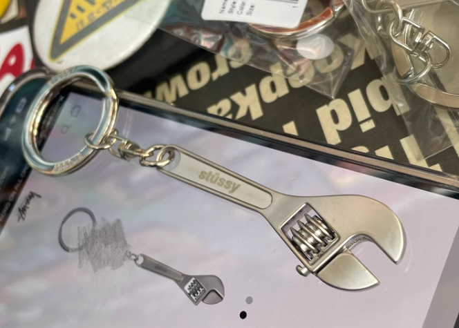 스투시 미니 렌치 키체인 실버