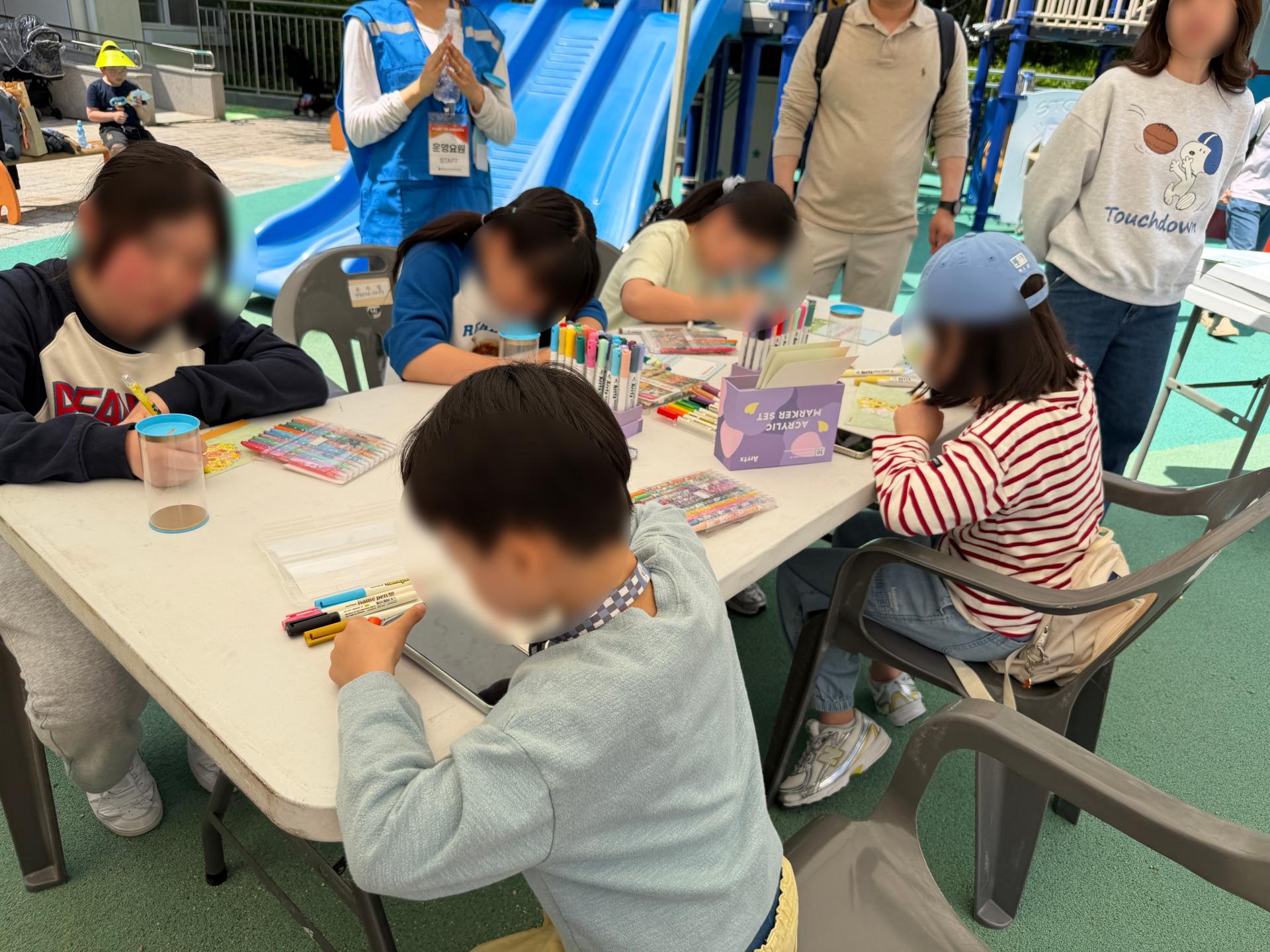 2f0262557c420.jpg