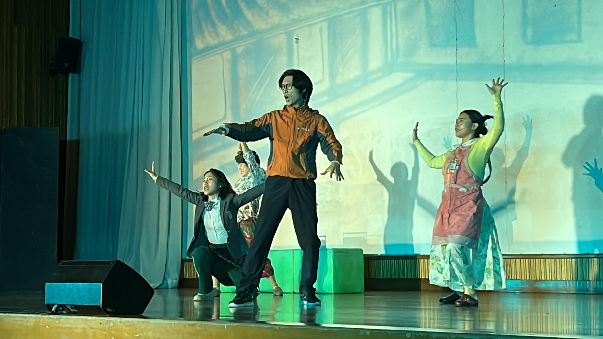 a454f5ade89d8.jpg