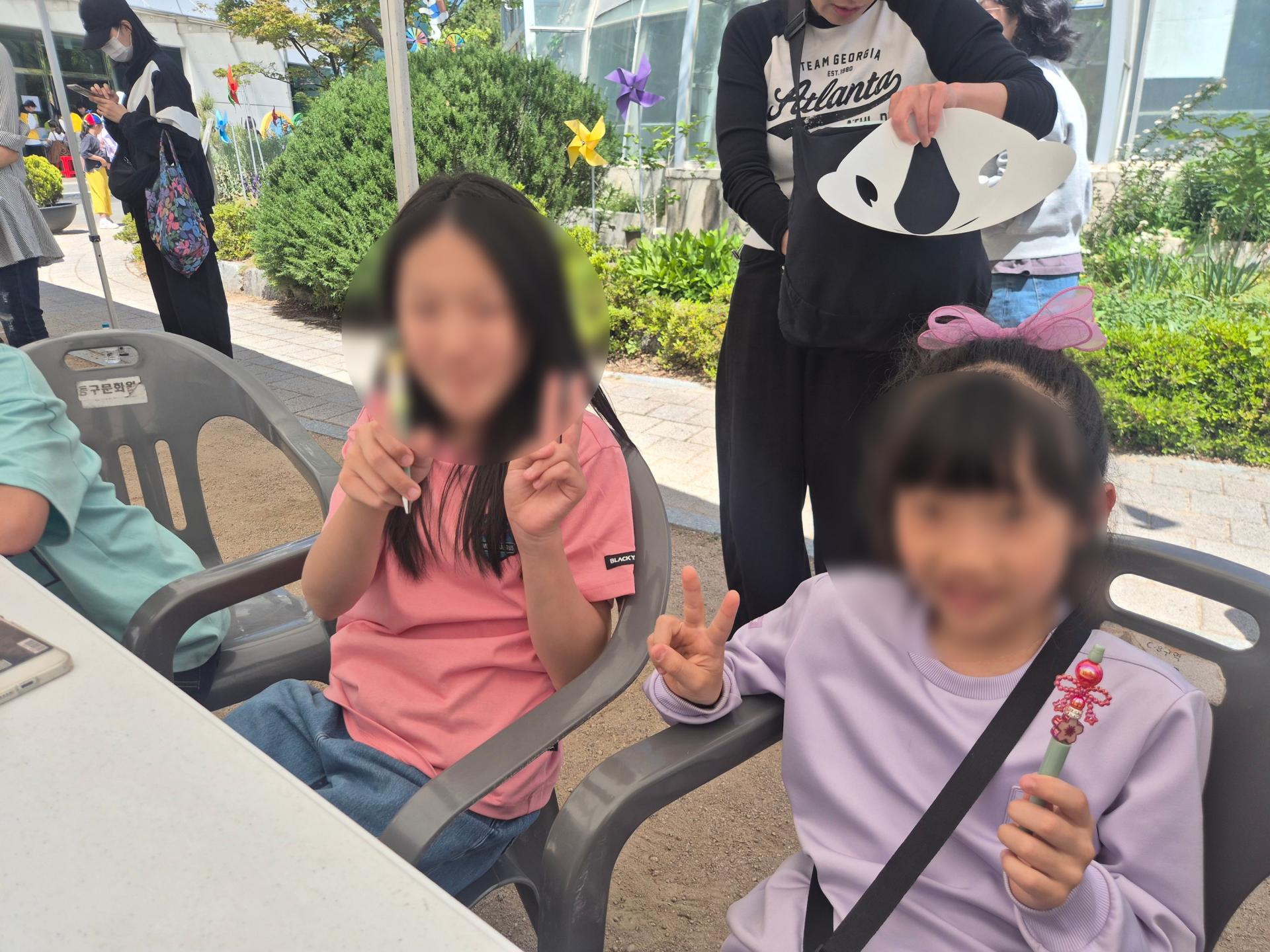 d5688d8b6364f.jpg