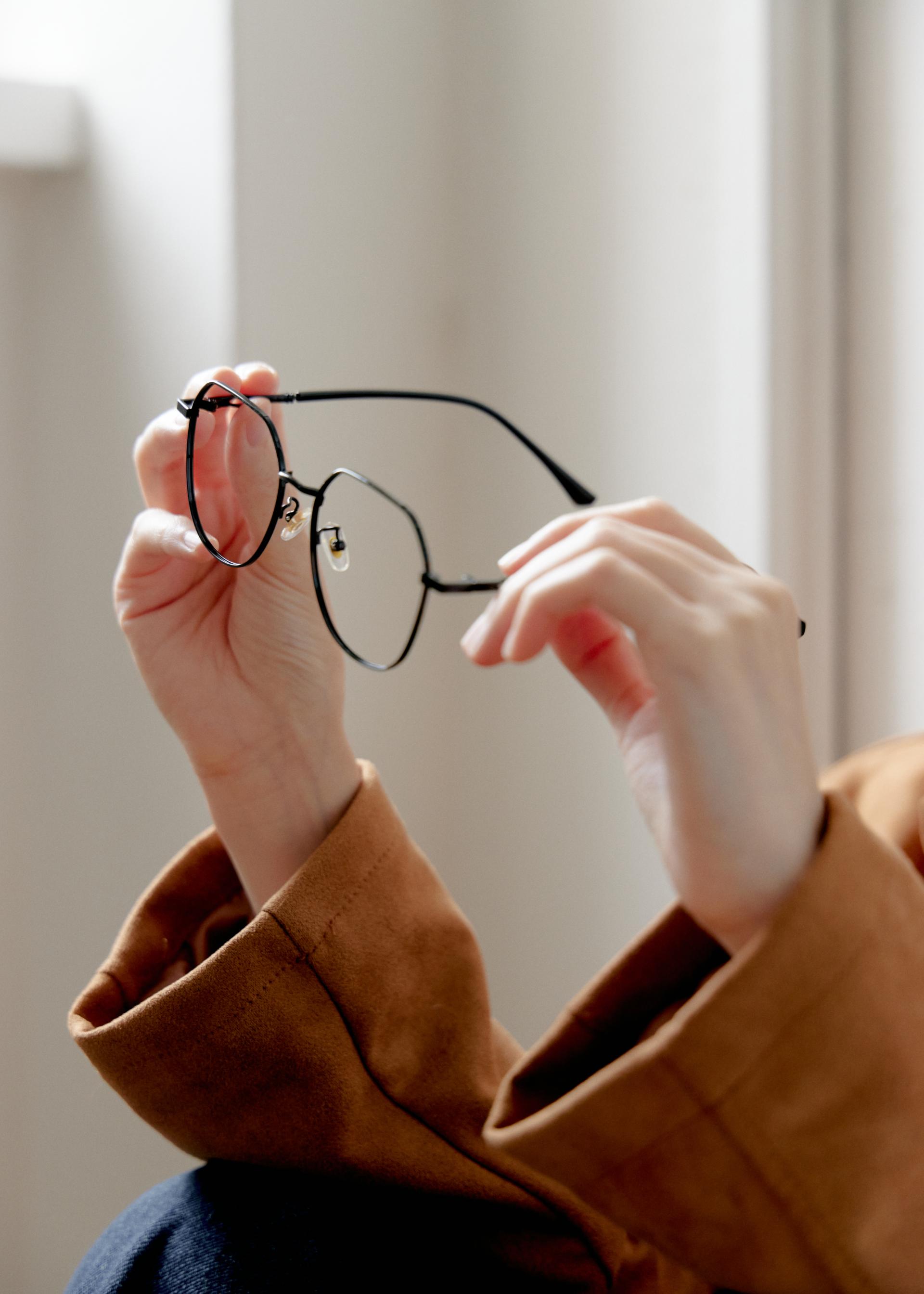Via Glasses Black