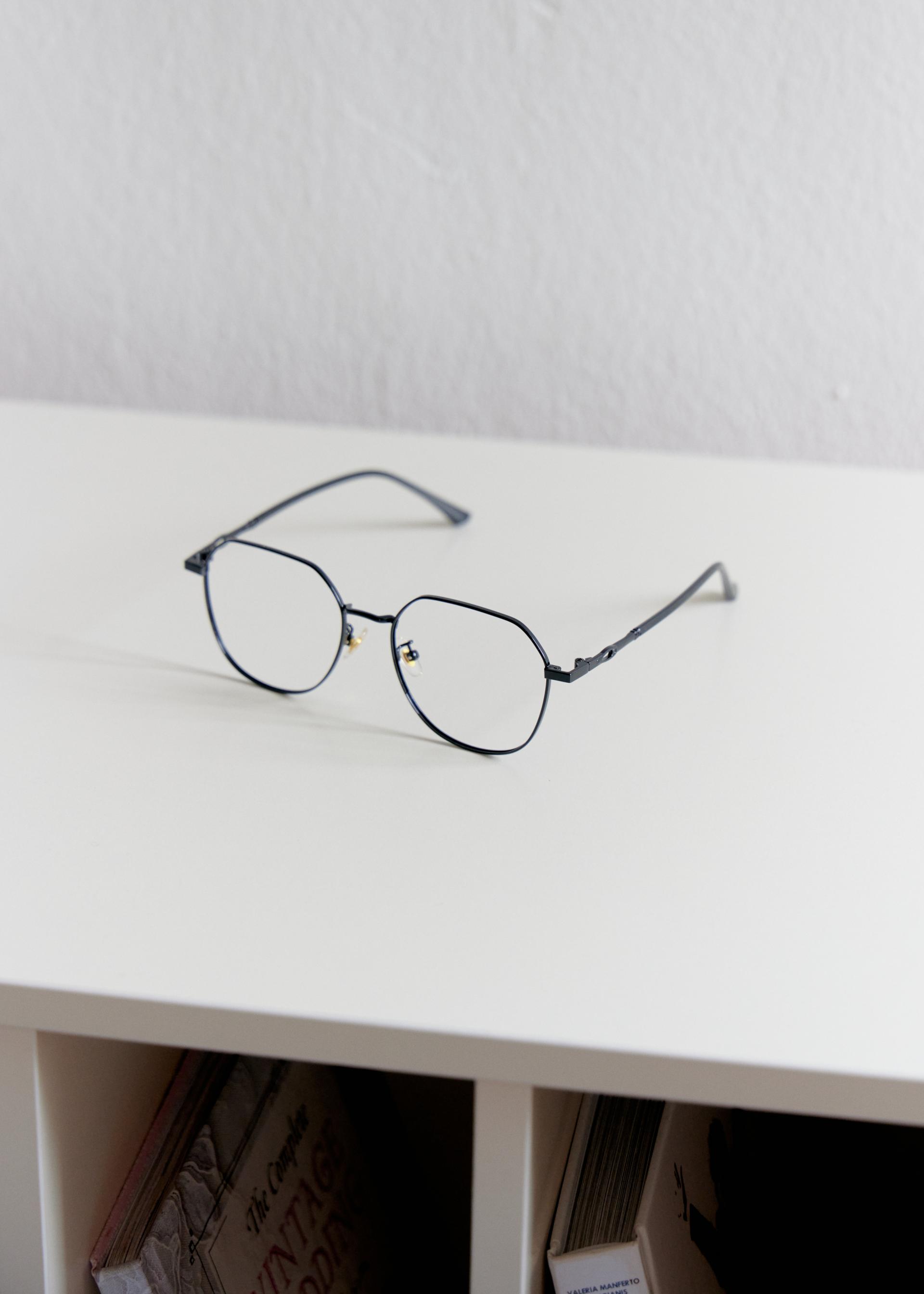 Via Glasses Black