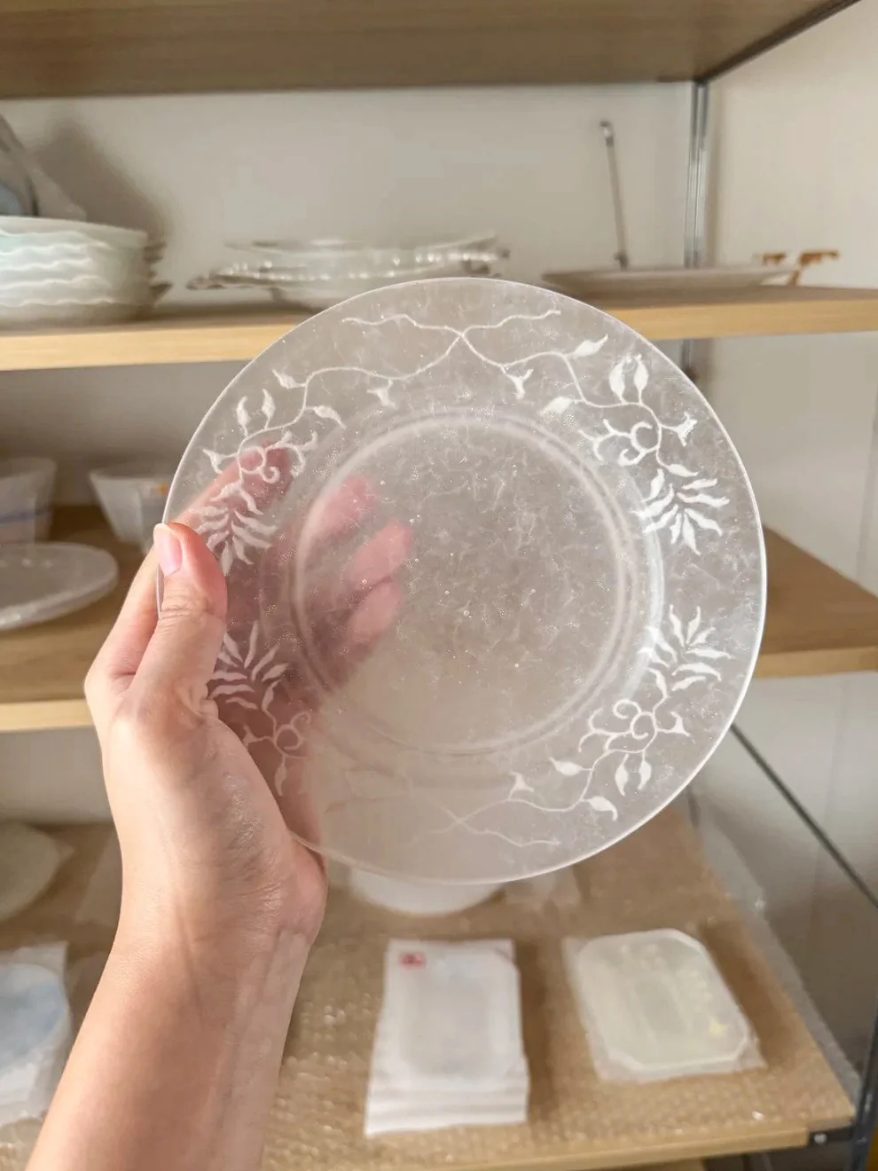 FROSTED GLASS PATE DE VERRE PLATE 01 서리가 낀 유리 접시 드 베르 접시 01