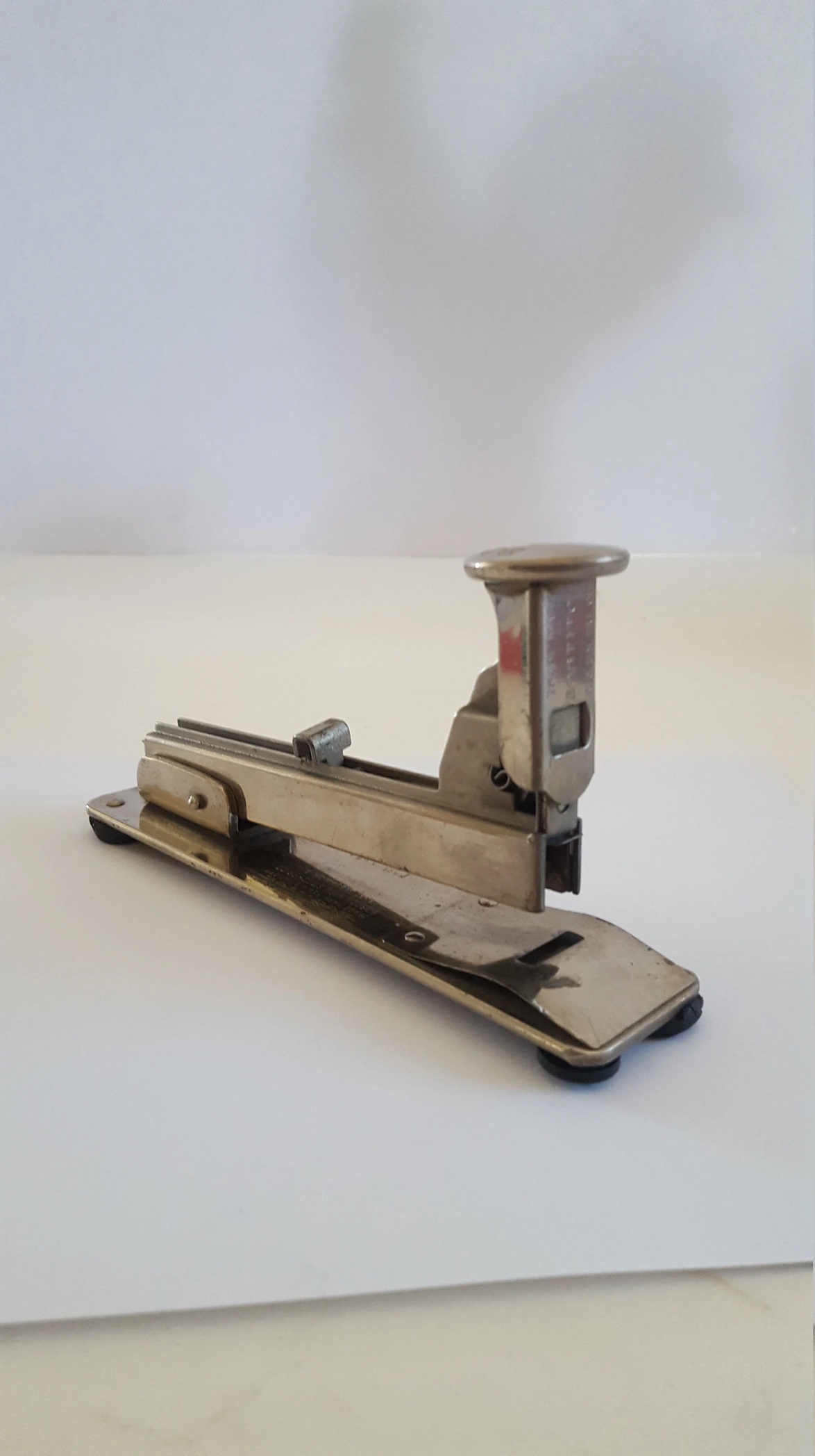 스테이플러 | 호치케스 | 디자인 | 텔유레터 | 일상의 것들 | 브랜딩 텔유어월드