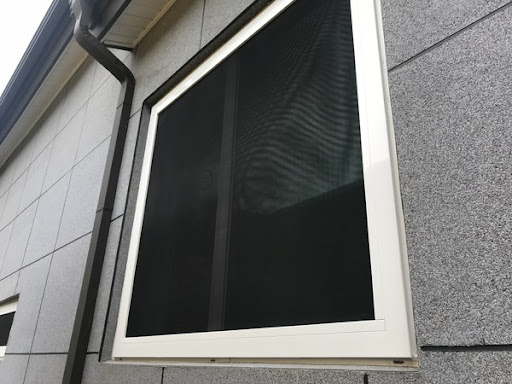 모기 | 방충망 | 세모브 | 일상의것들 | 텔유레터 | 브랜딩텔유어월드