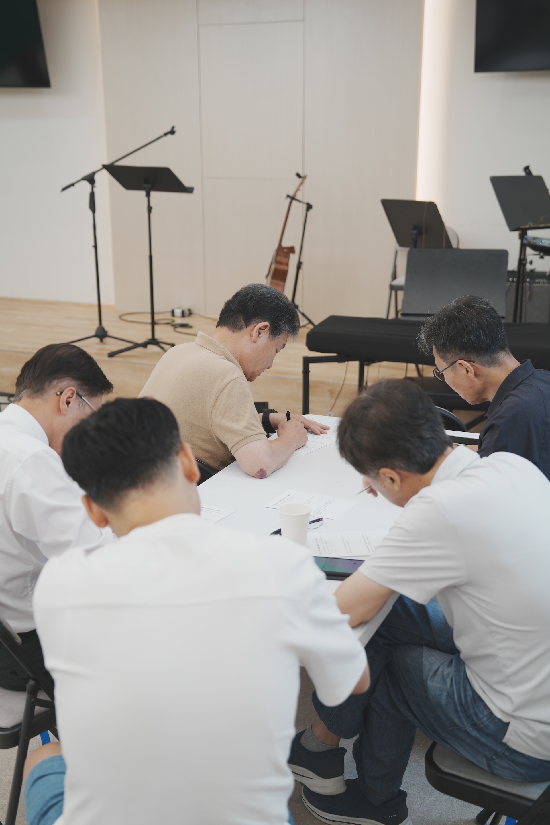 b8f633536fade.jpg