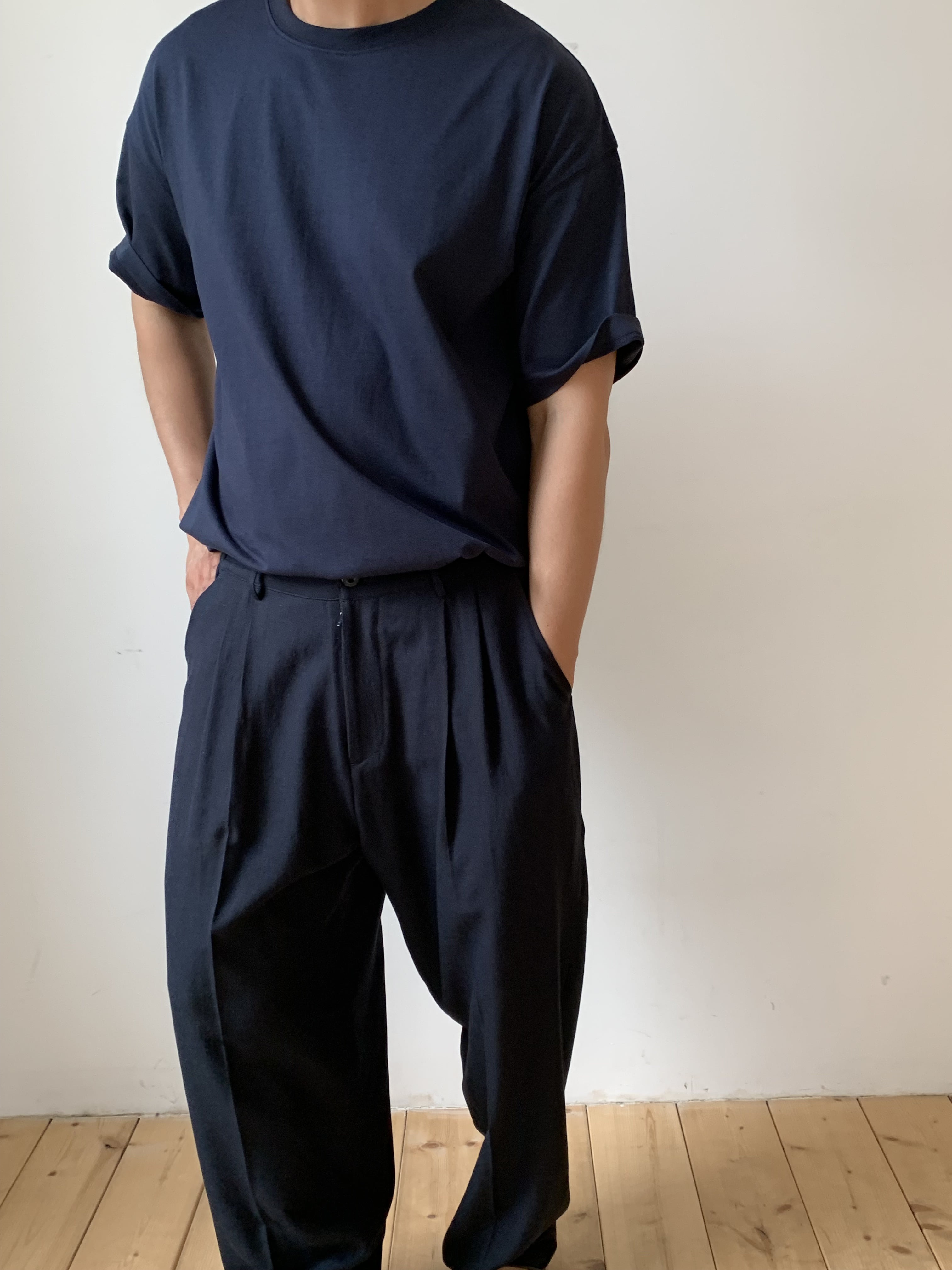Sage T-shirt (navy)