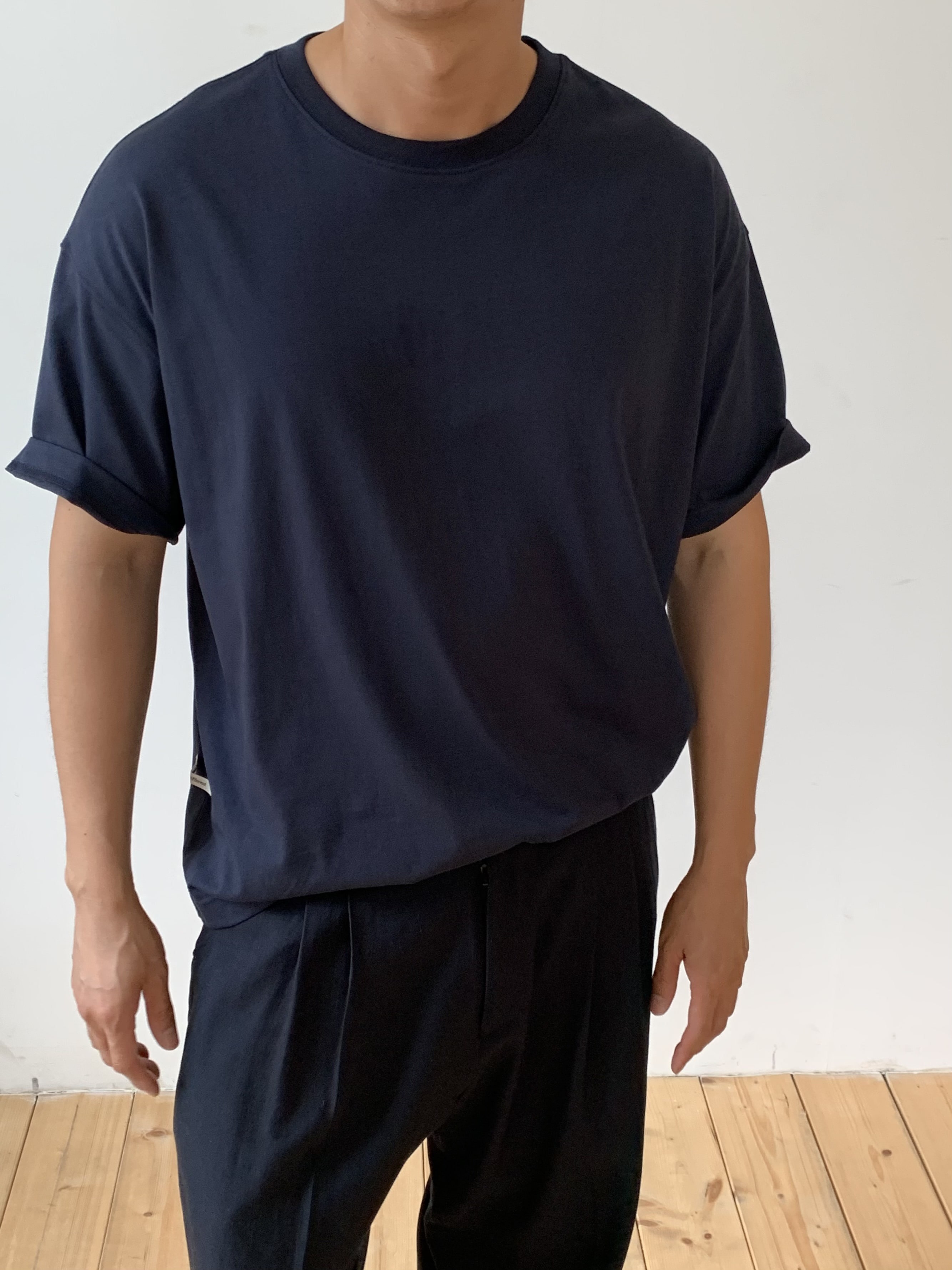 Sage T-shirt (navy)