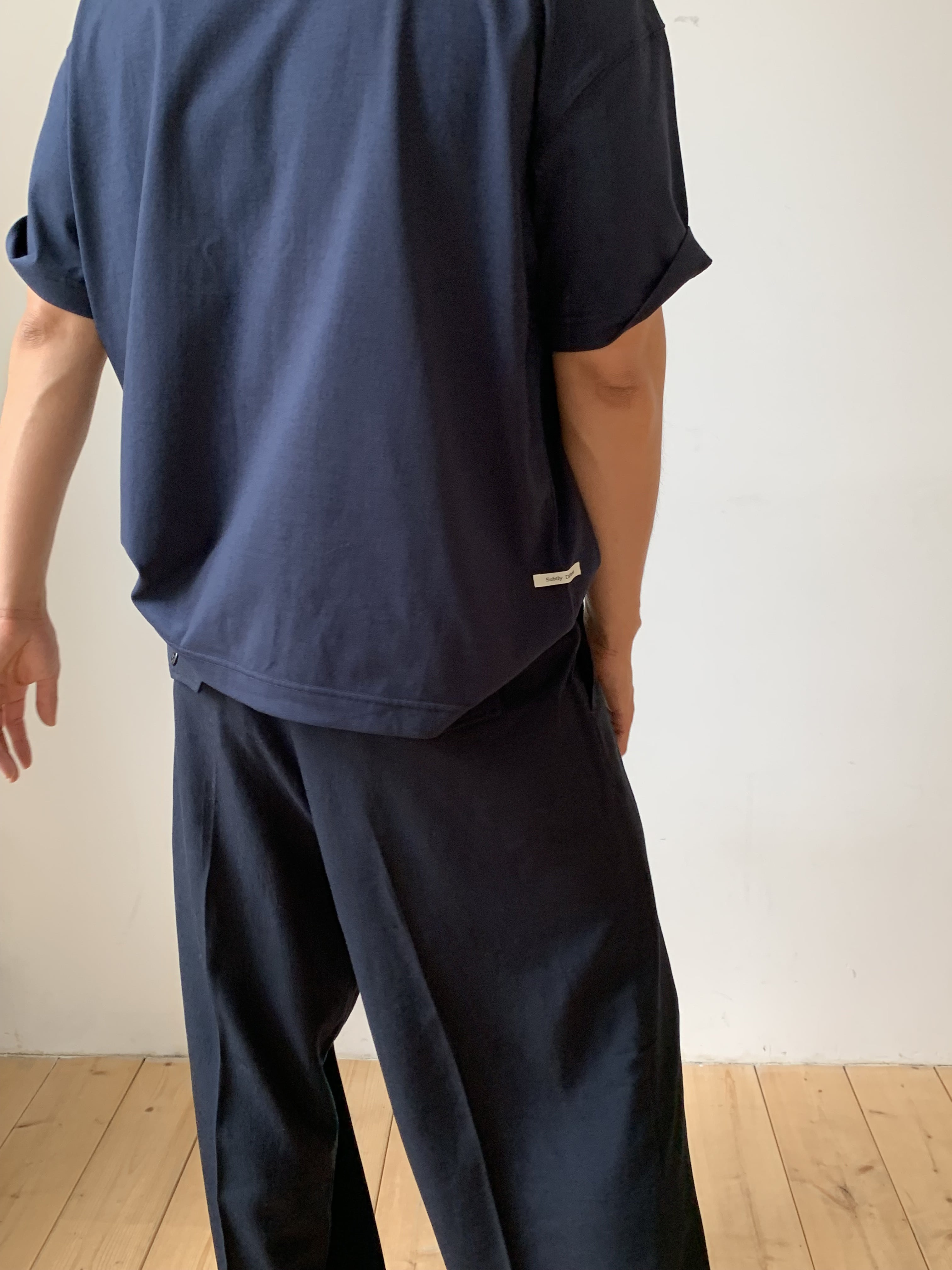 Sage T-shirt (navy)