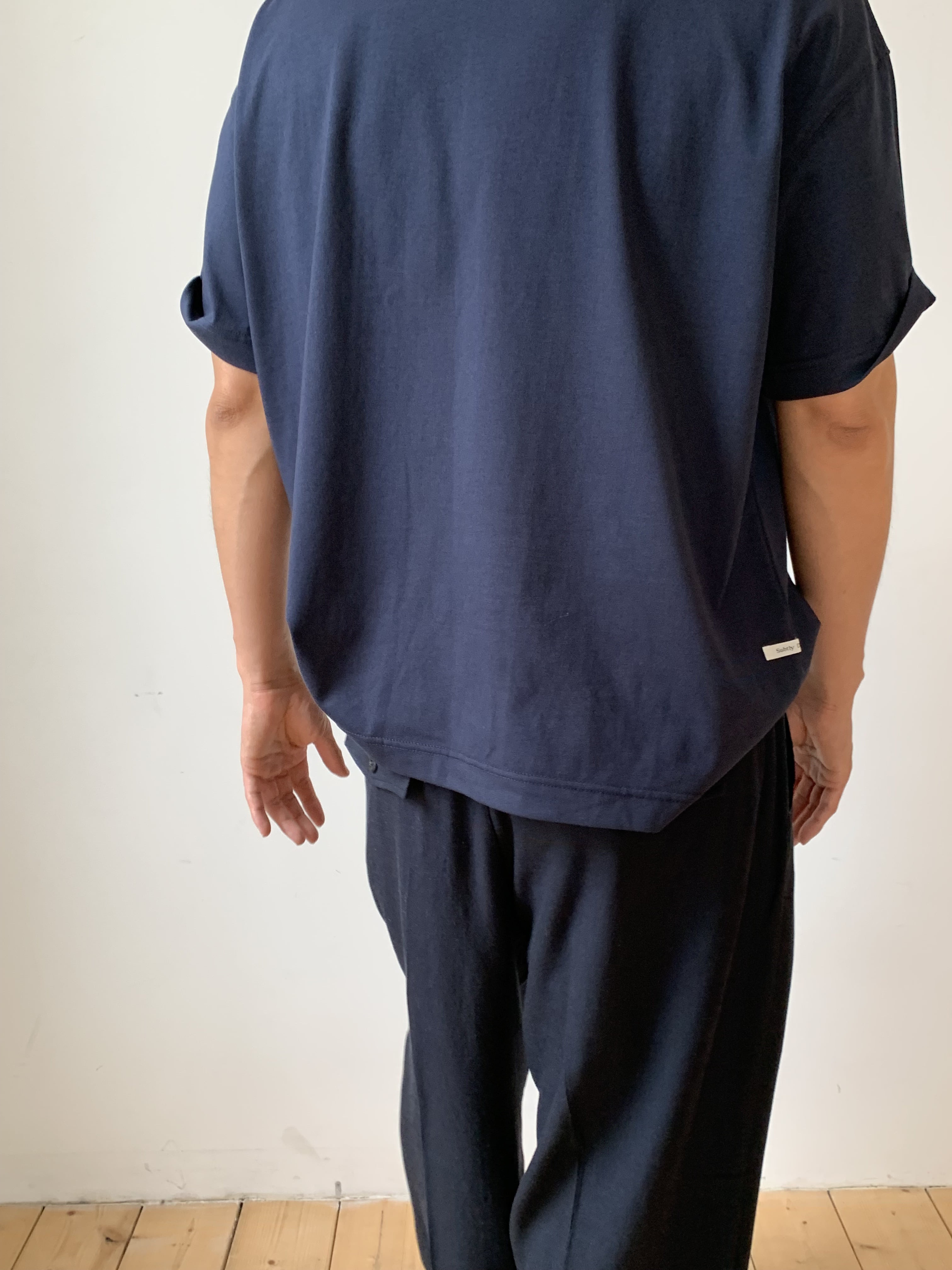 Sage T-shirt (navy)