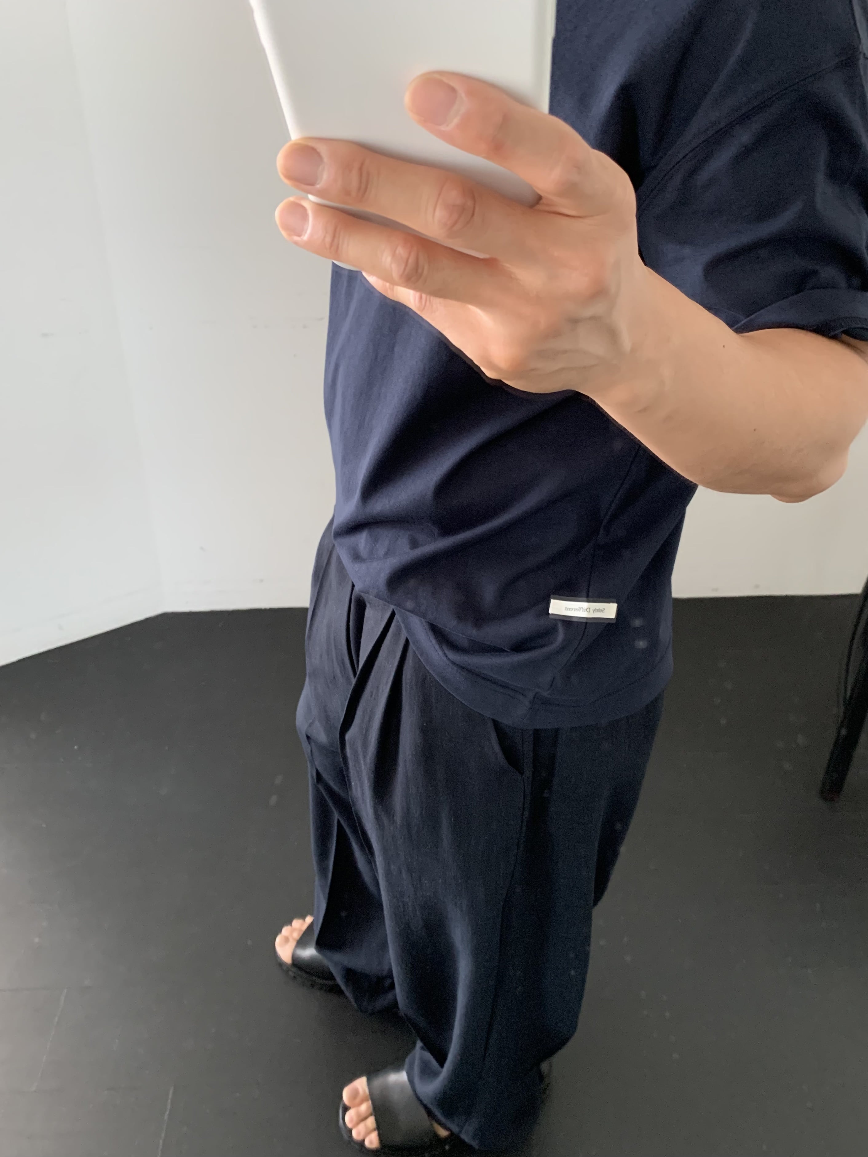 Sage T-shirt (navy)