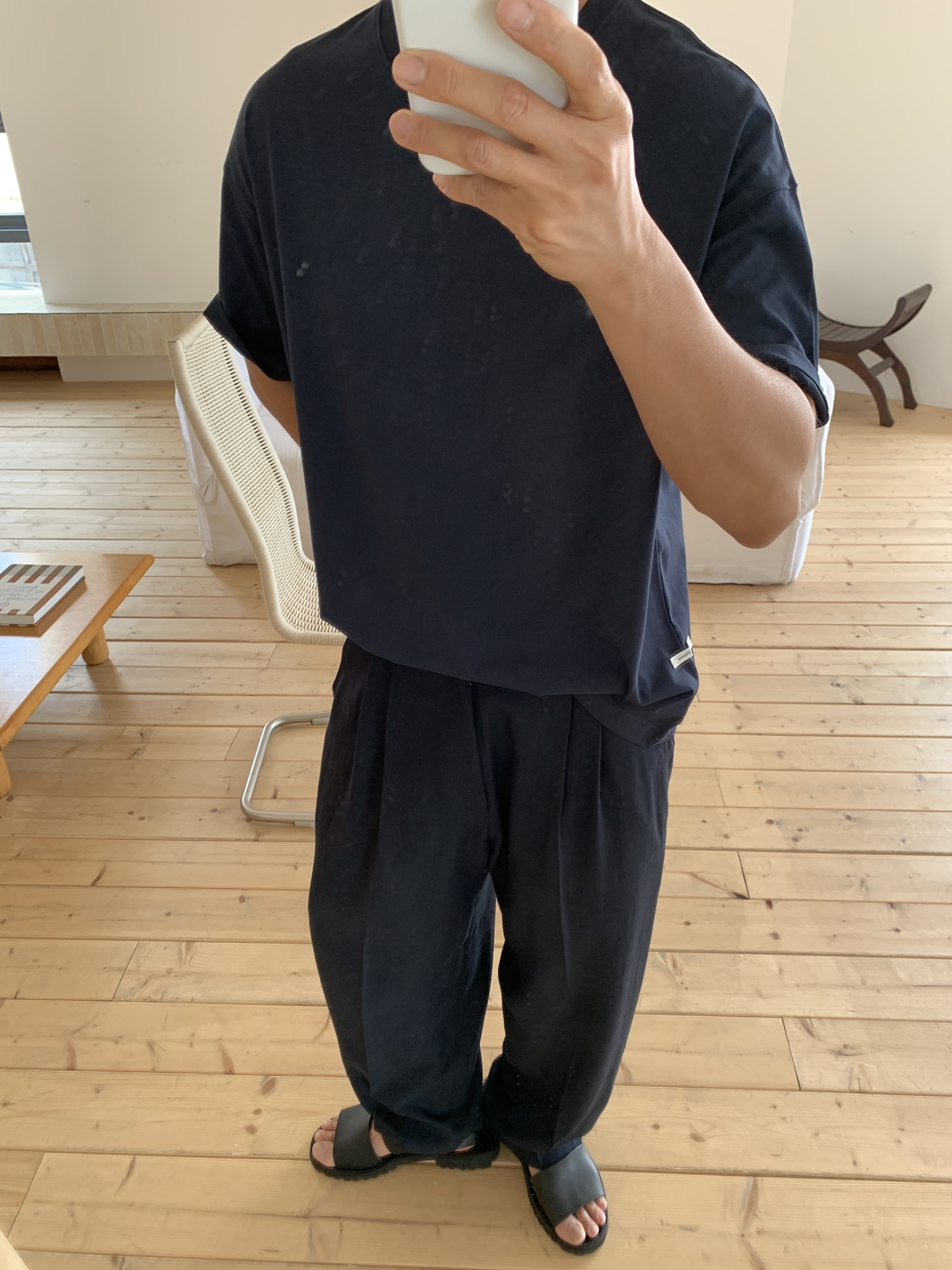 Sage T-shirt (navy)