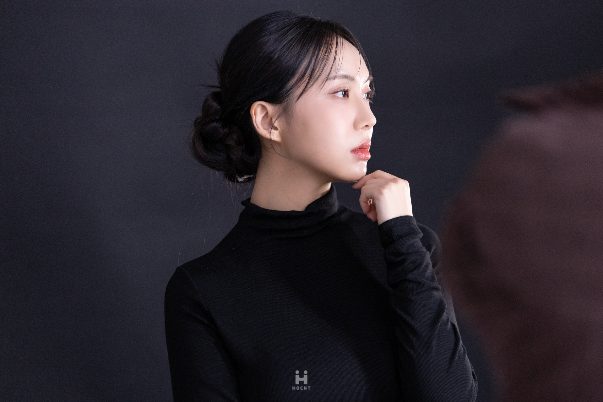 임소영 프로필_비하인드_가로 7.png