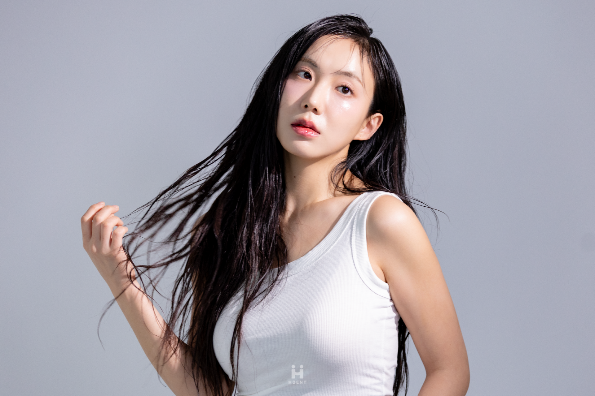 임소영 프로필_비하인드_가로 4.png