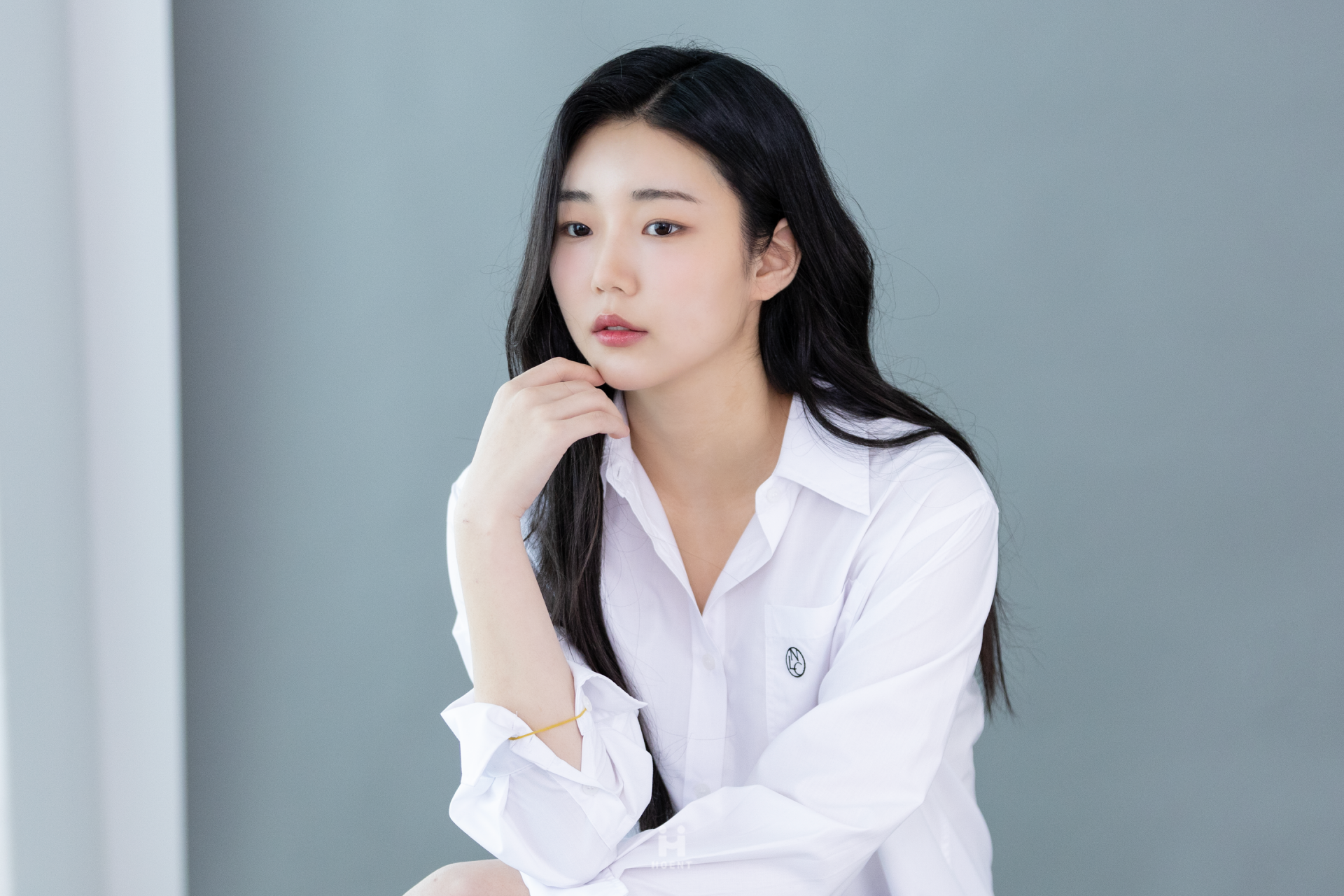 이승현 프로필_비하인드_가로 8.png