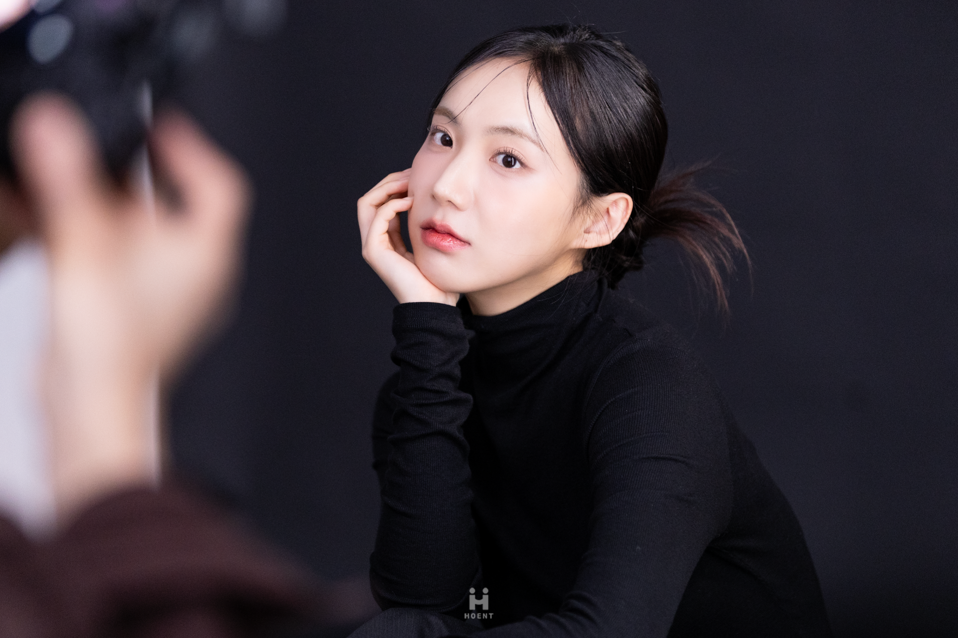 임소영 프로필_비하인드_가로 6.png