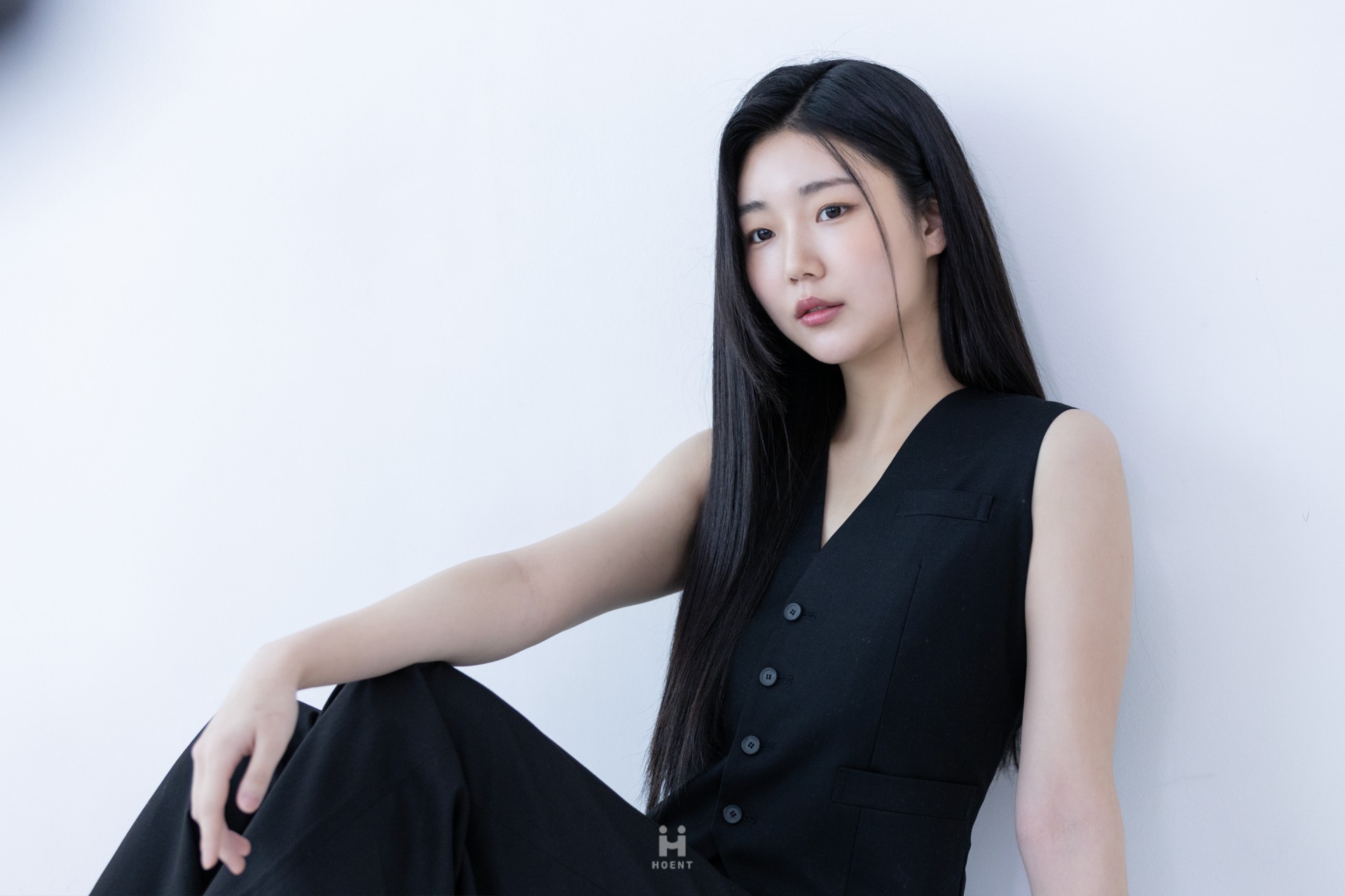 이승현 프로필_비하인드_가로 3.png