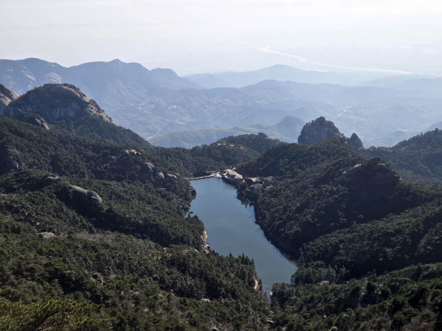 대별산맥 천주산의 모습