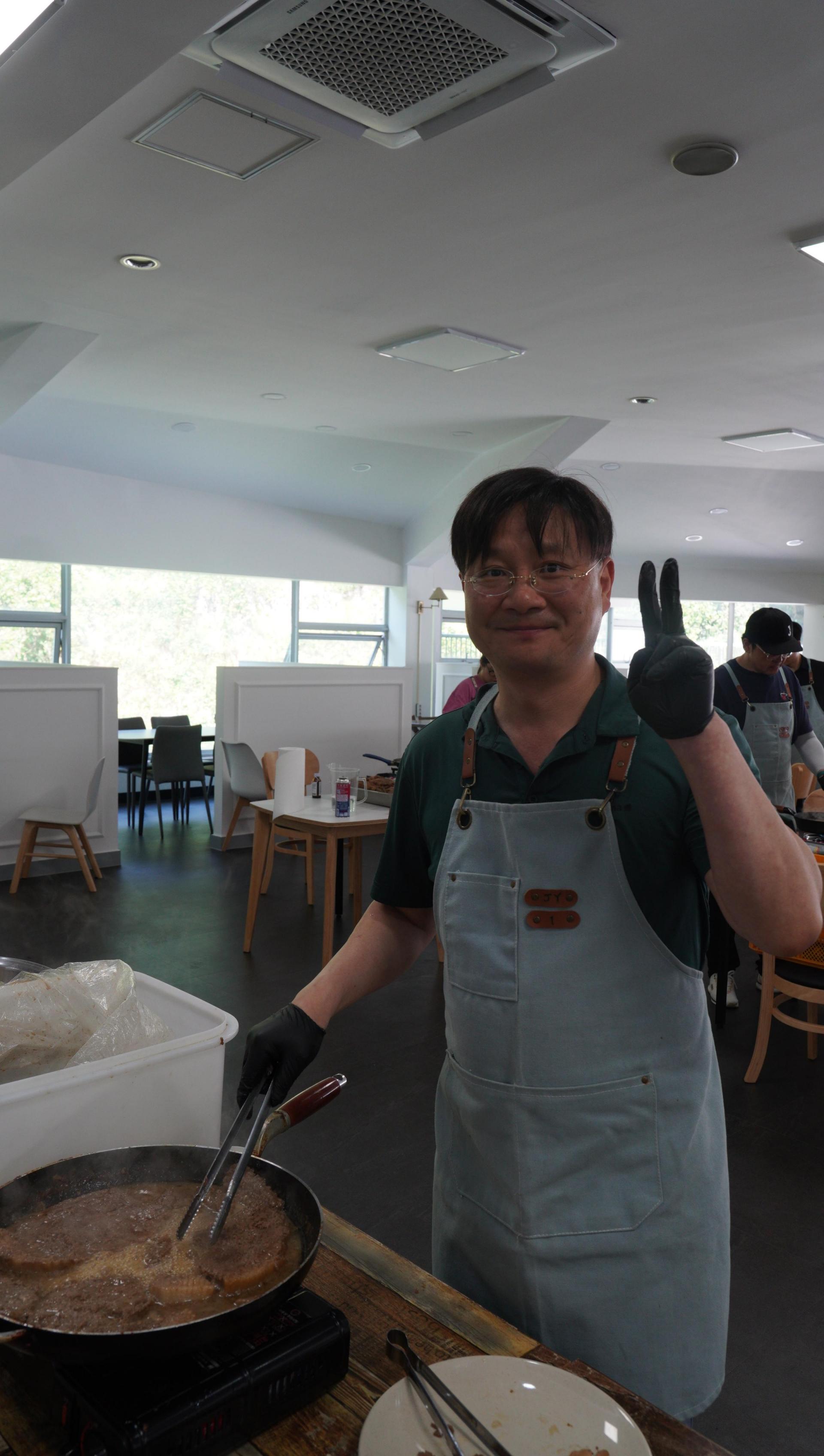 fac346282c9b9.jpg