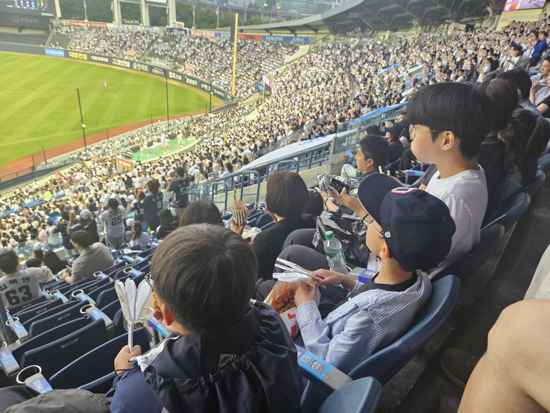 1a046d246f2ac.jpg