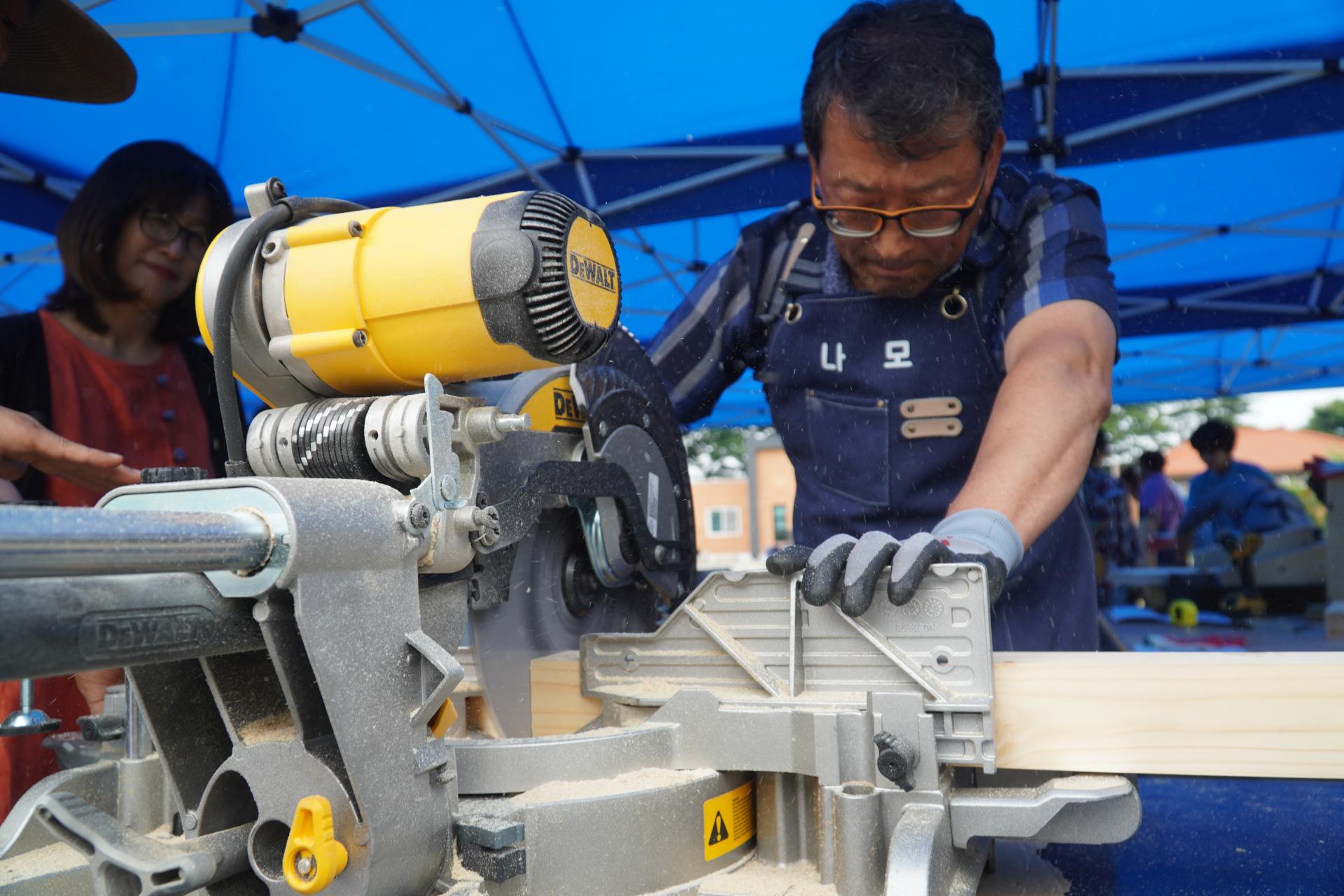 23434f0ae3b32.jpg