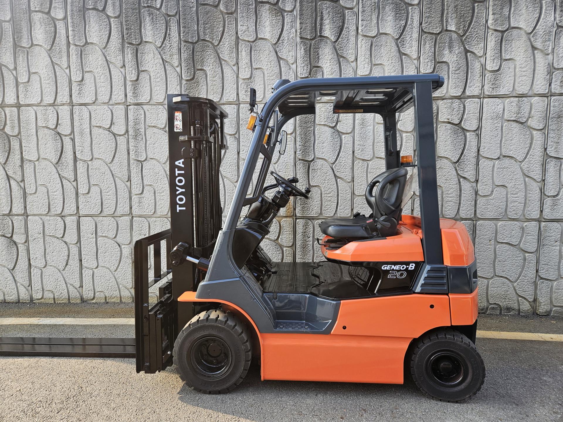 273be8c0fd70a.jpg