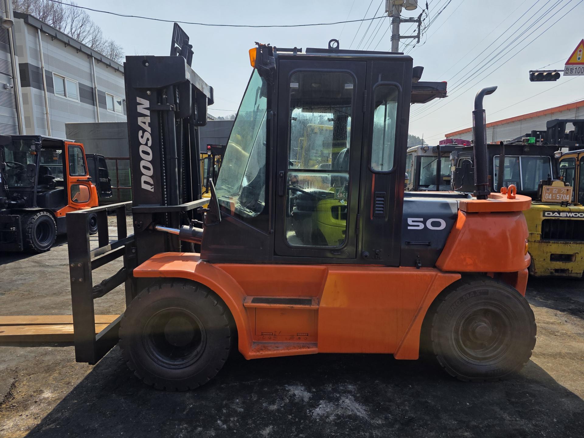 3801aedf5fd5d.jpg
