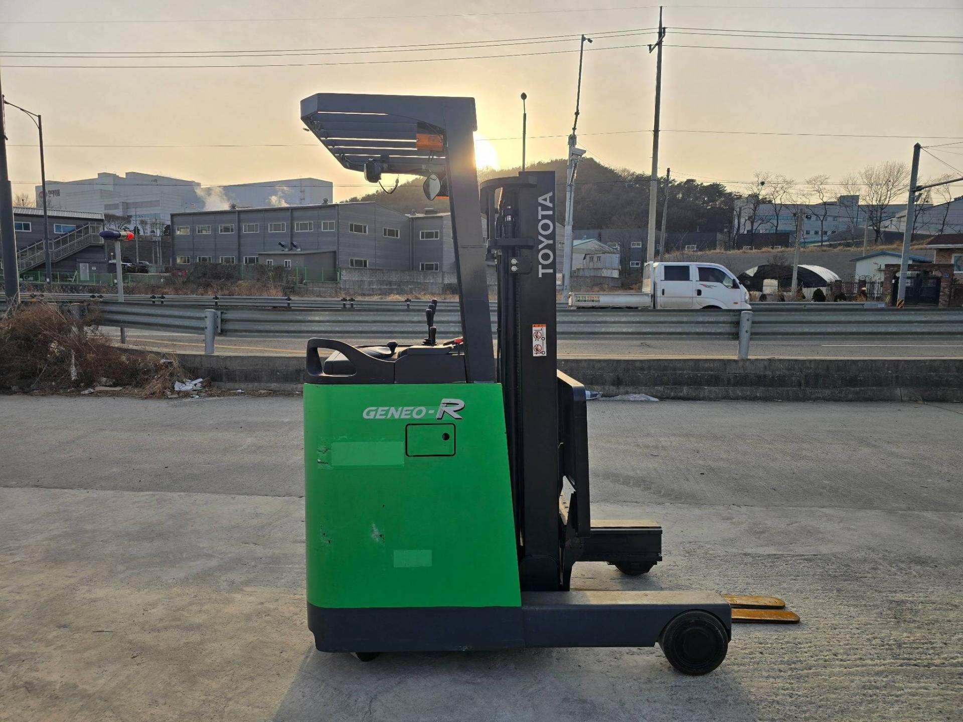 7a99136645cc8.jpg