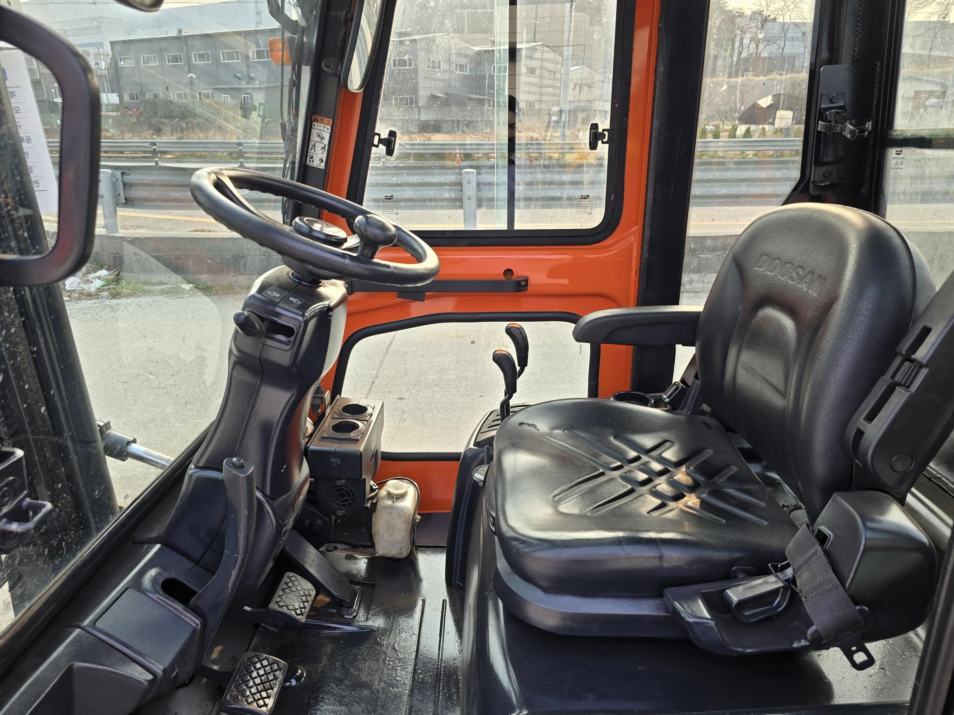 88da53f71e497.jpg