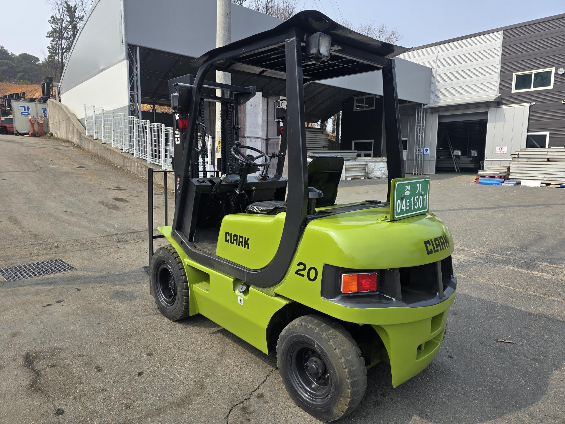 8be9057a347fb.jpg