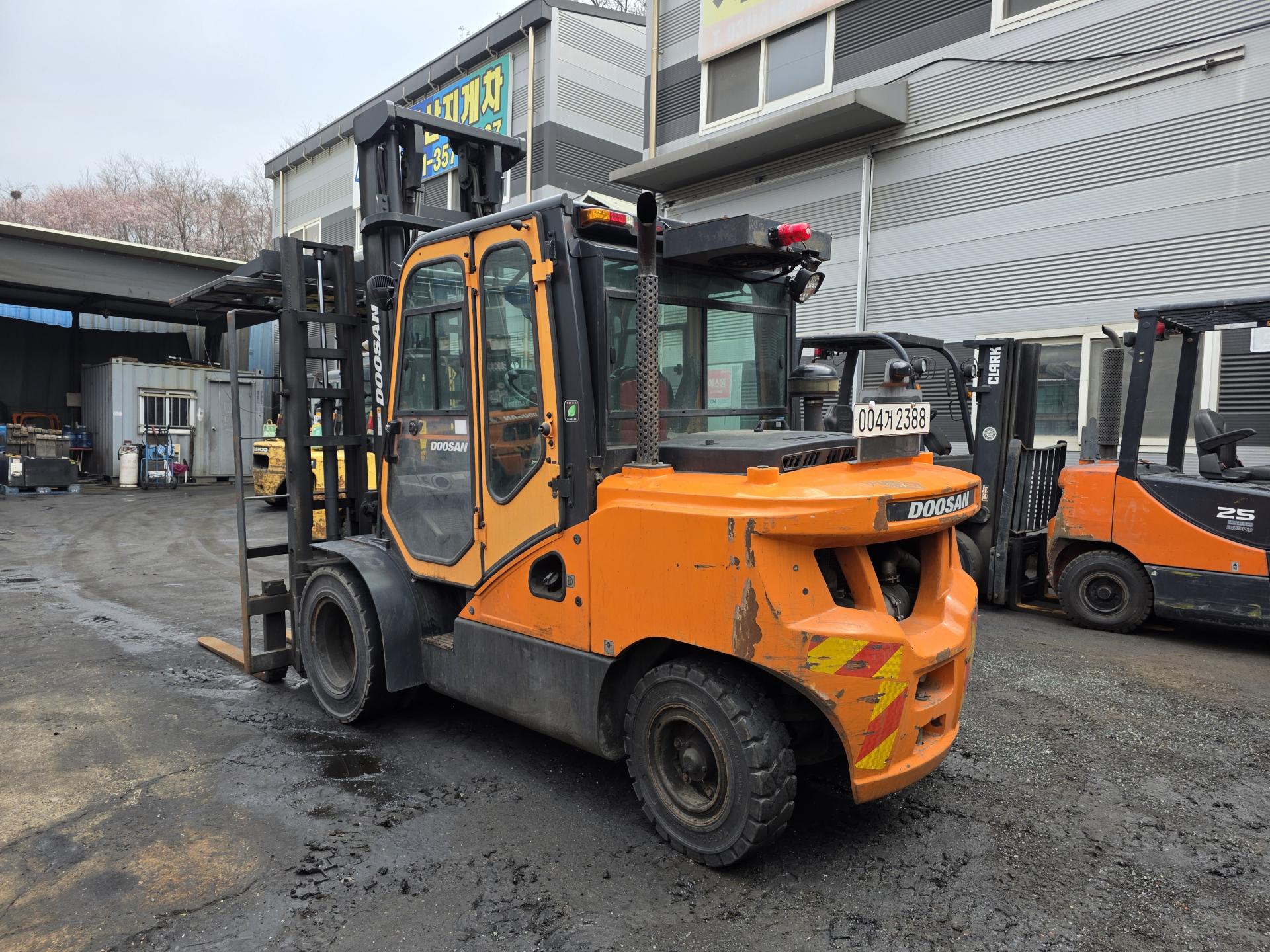 987cf1ae539dd.jpg