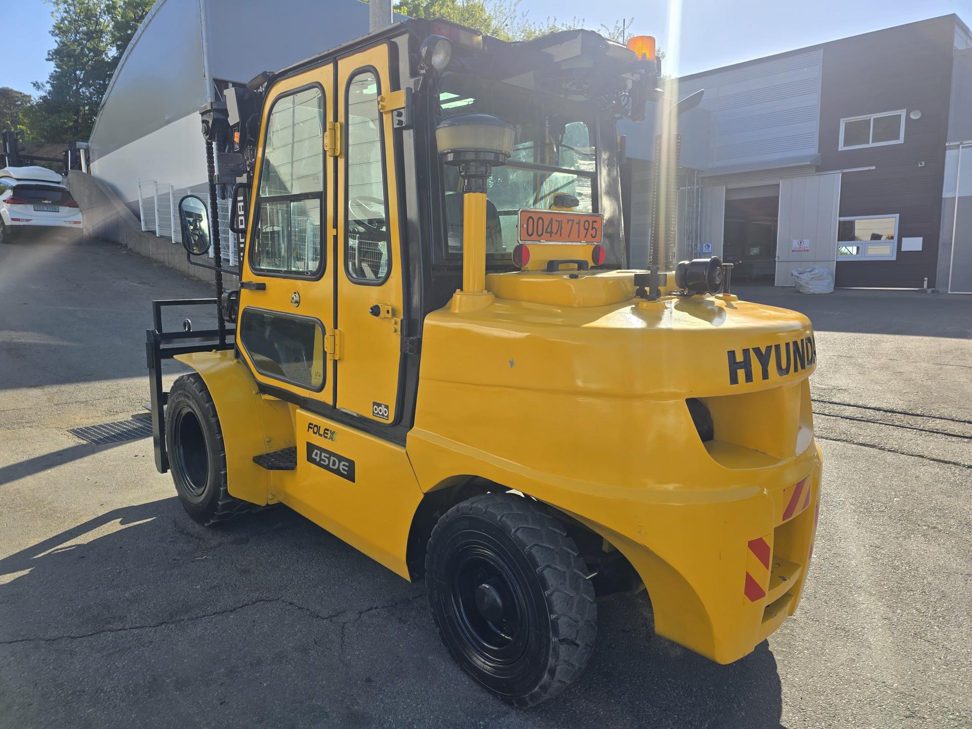 a4b83510aa4fc.jpg