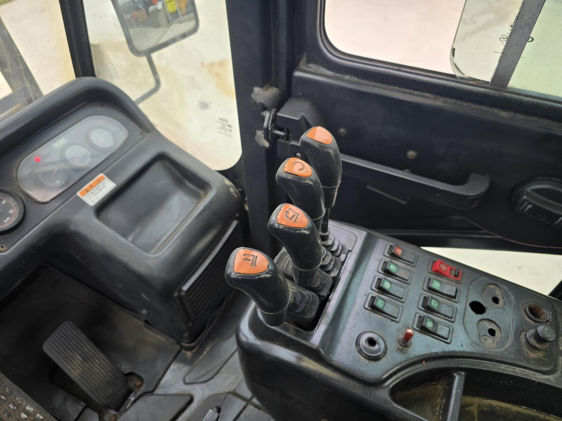 aee1fa77a08dc.jpg