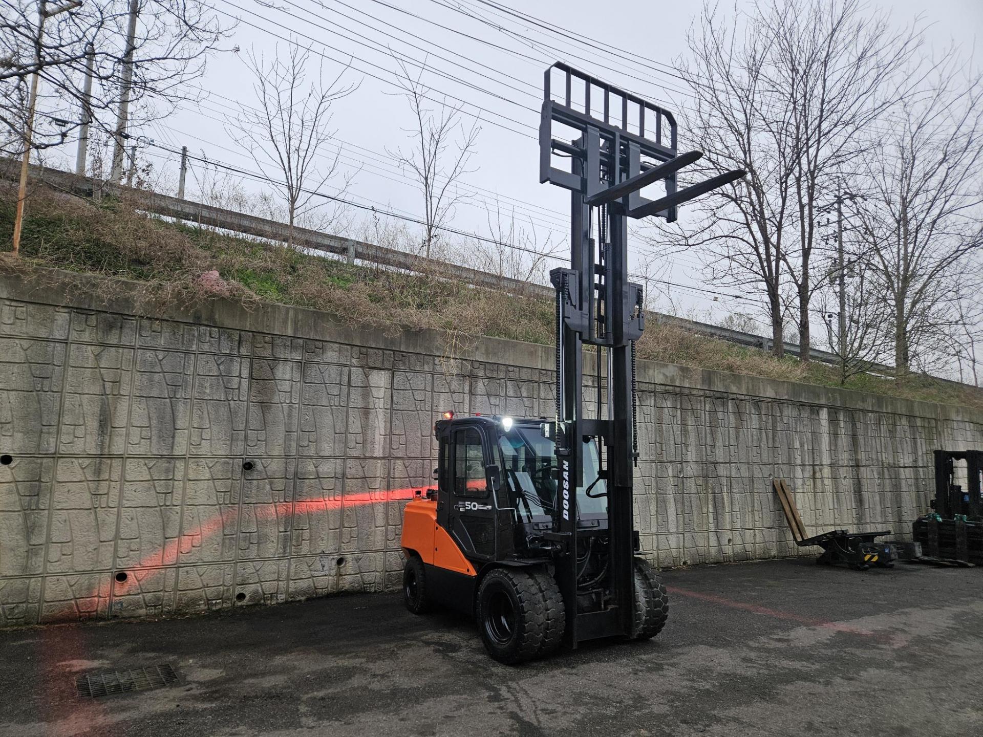 bdba205fc6701.jpg