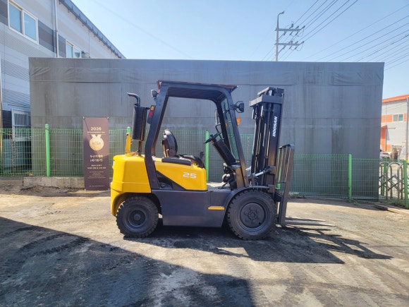 c12a93252dd80.jpg