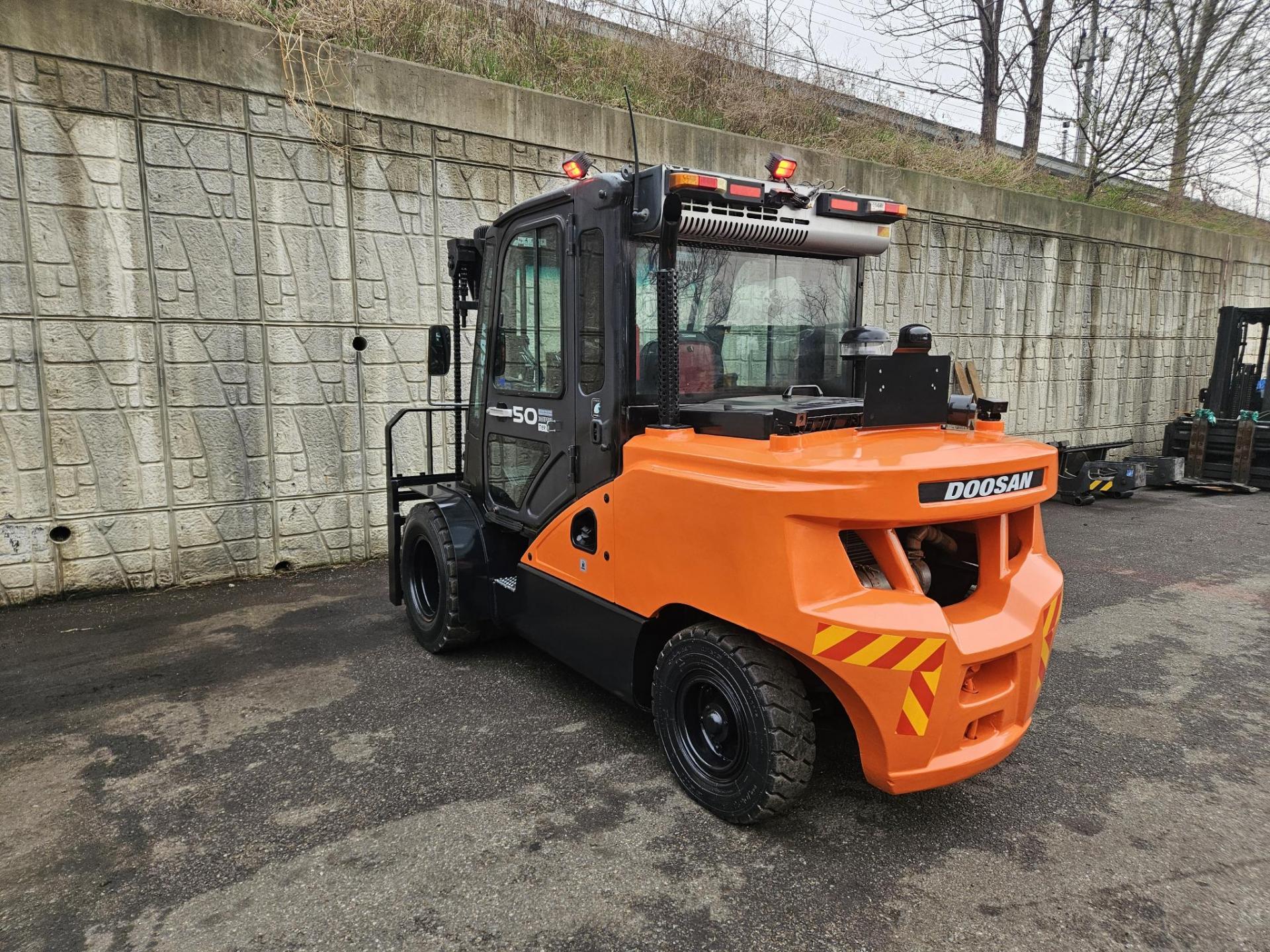 cf7ec352ad57e.jpg