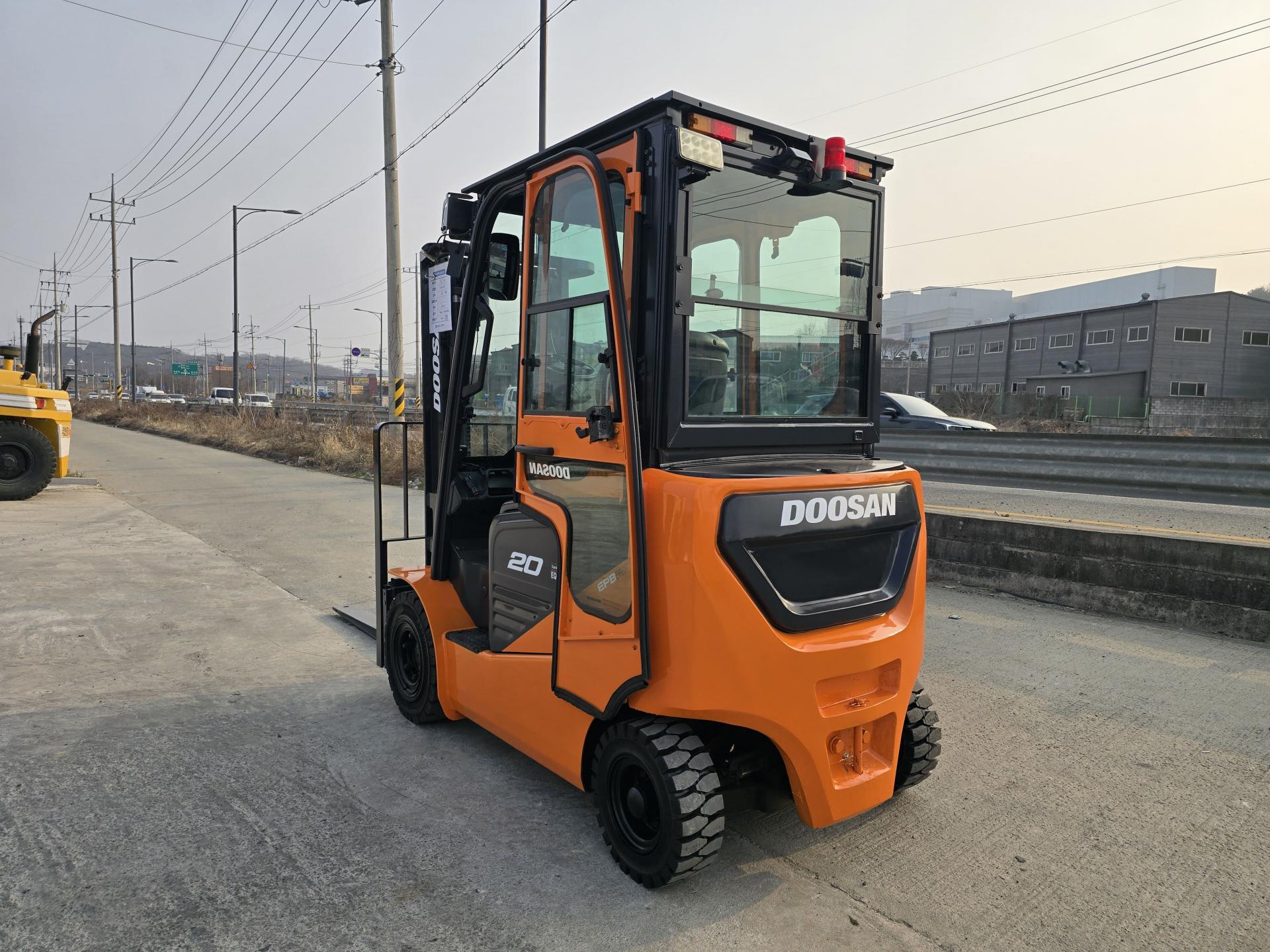 dbe12e9ab3761.jpg