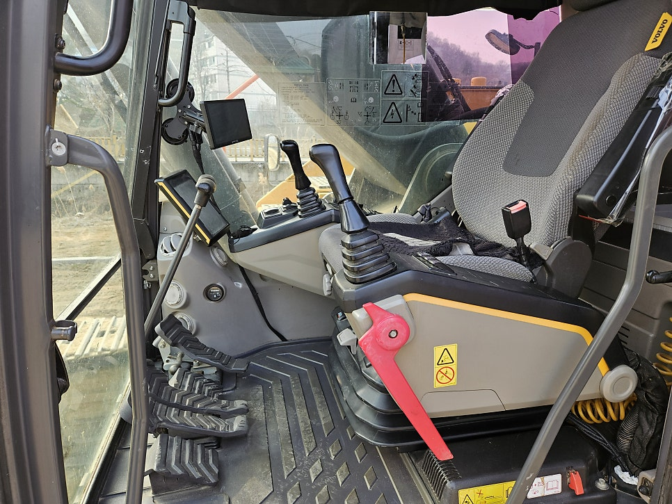 ef889a3107343.png