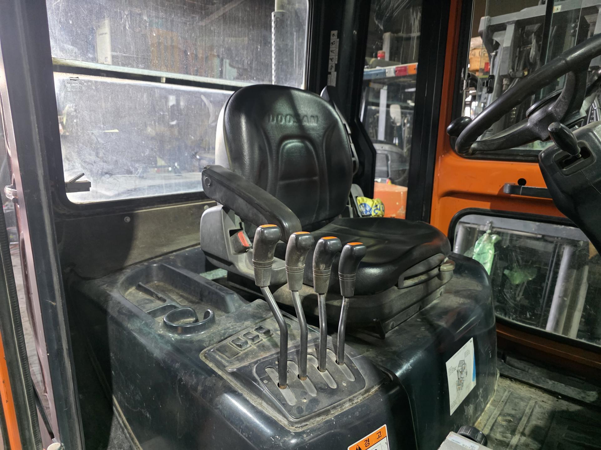 f1387a3c09159.jpg