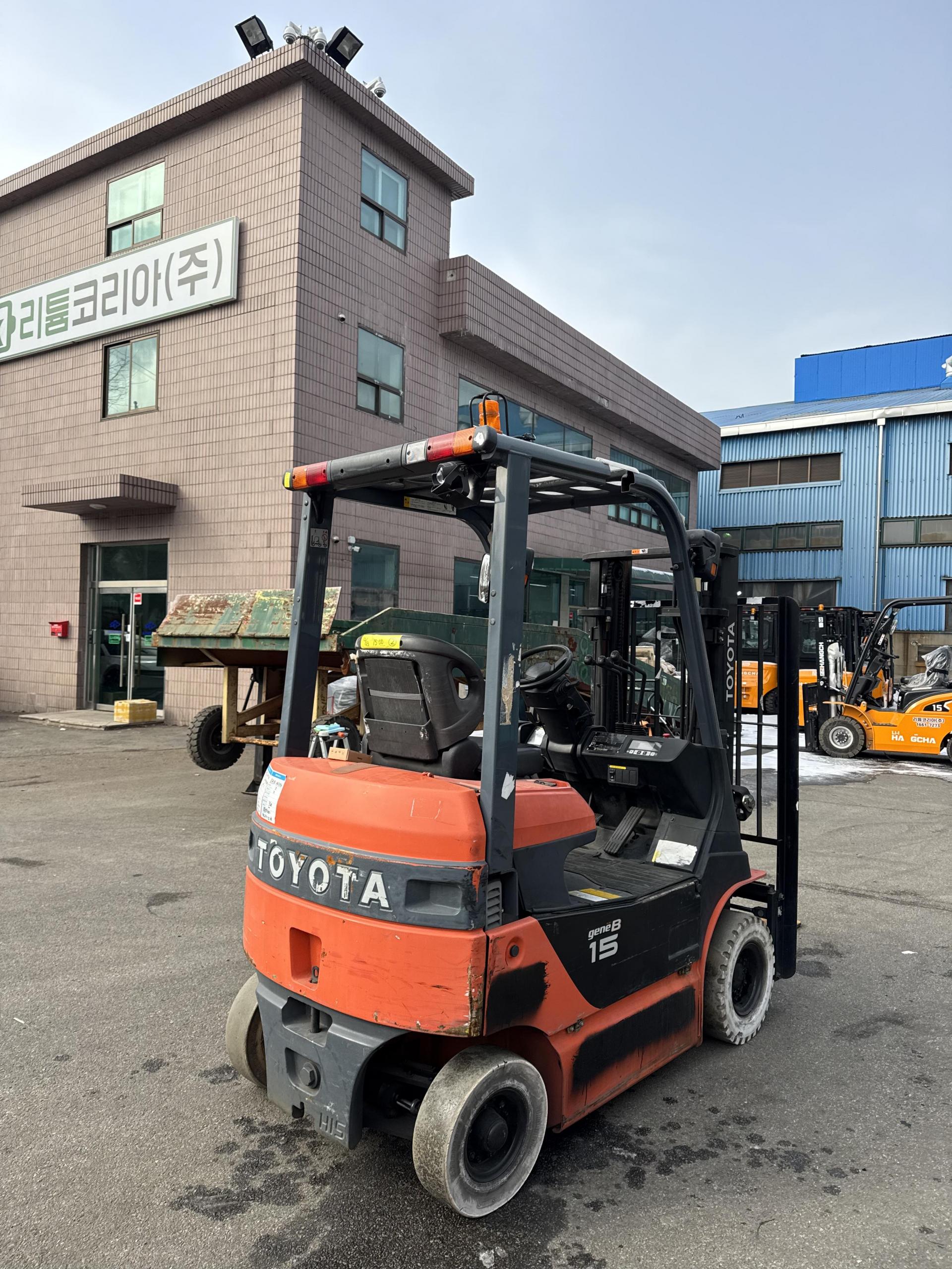 f7d9909dfa875.jpg